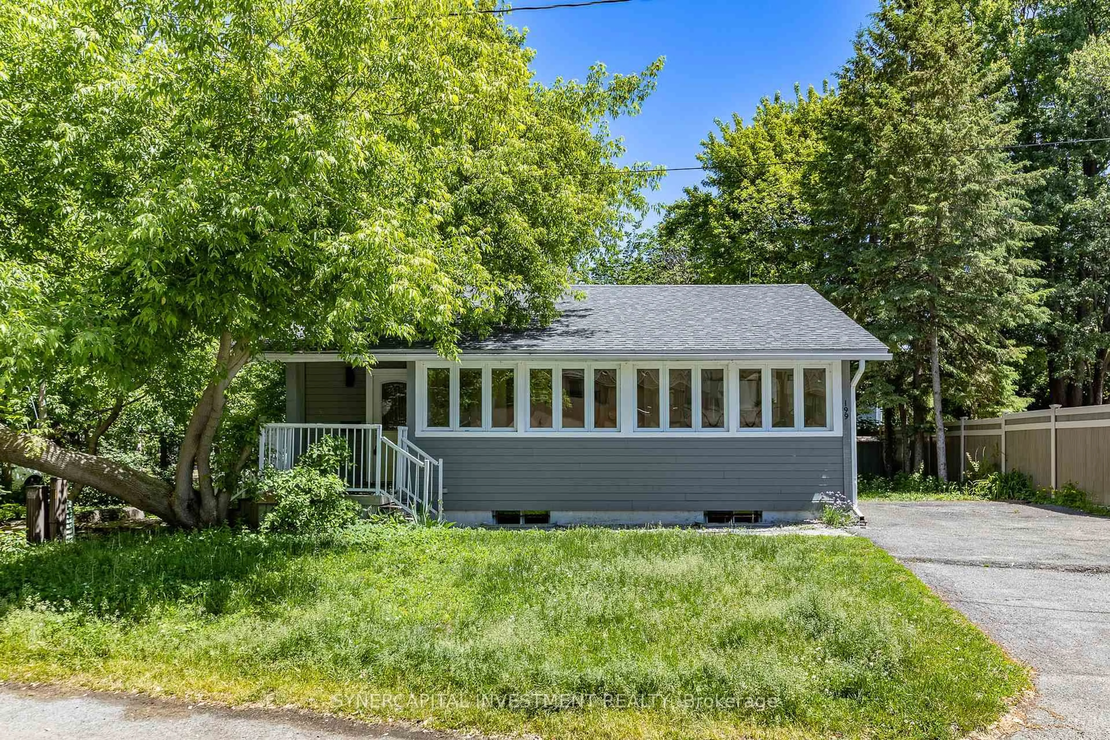 Unknown for 199 Kehoe St, Ottawa Ontario K2B 6A7