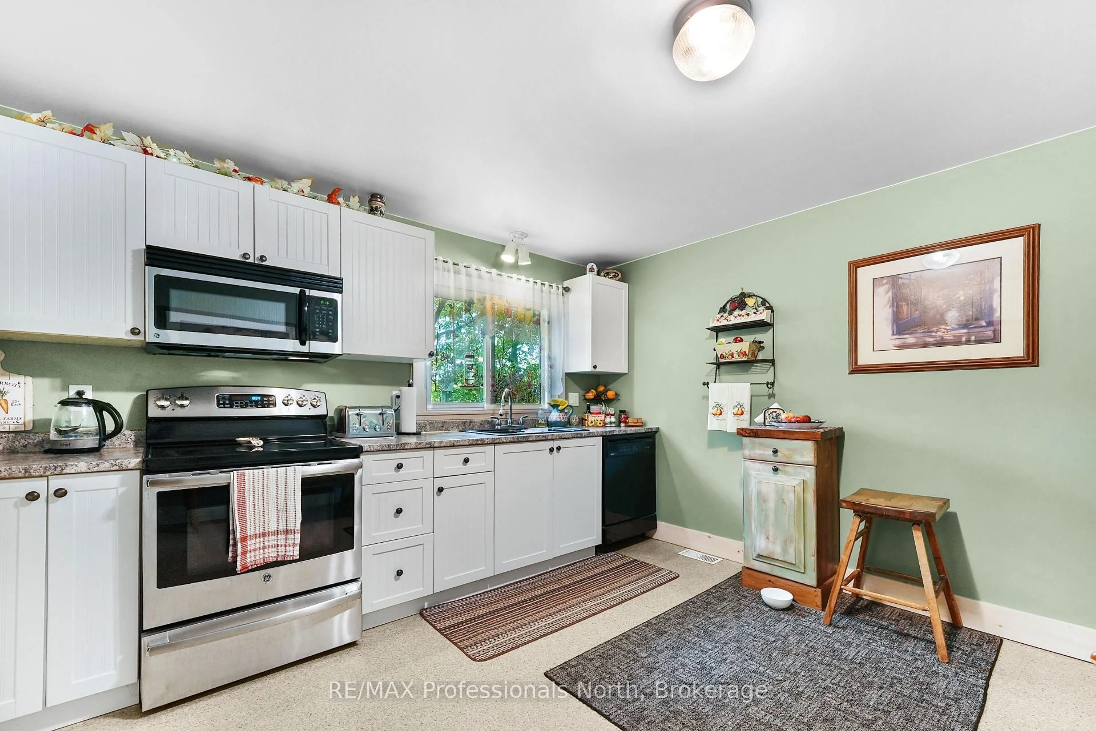 Standard kitchen, ceramic/tile floor for 203 Burleigh St, North Kawartha Ontario K0L 1A0