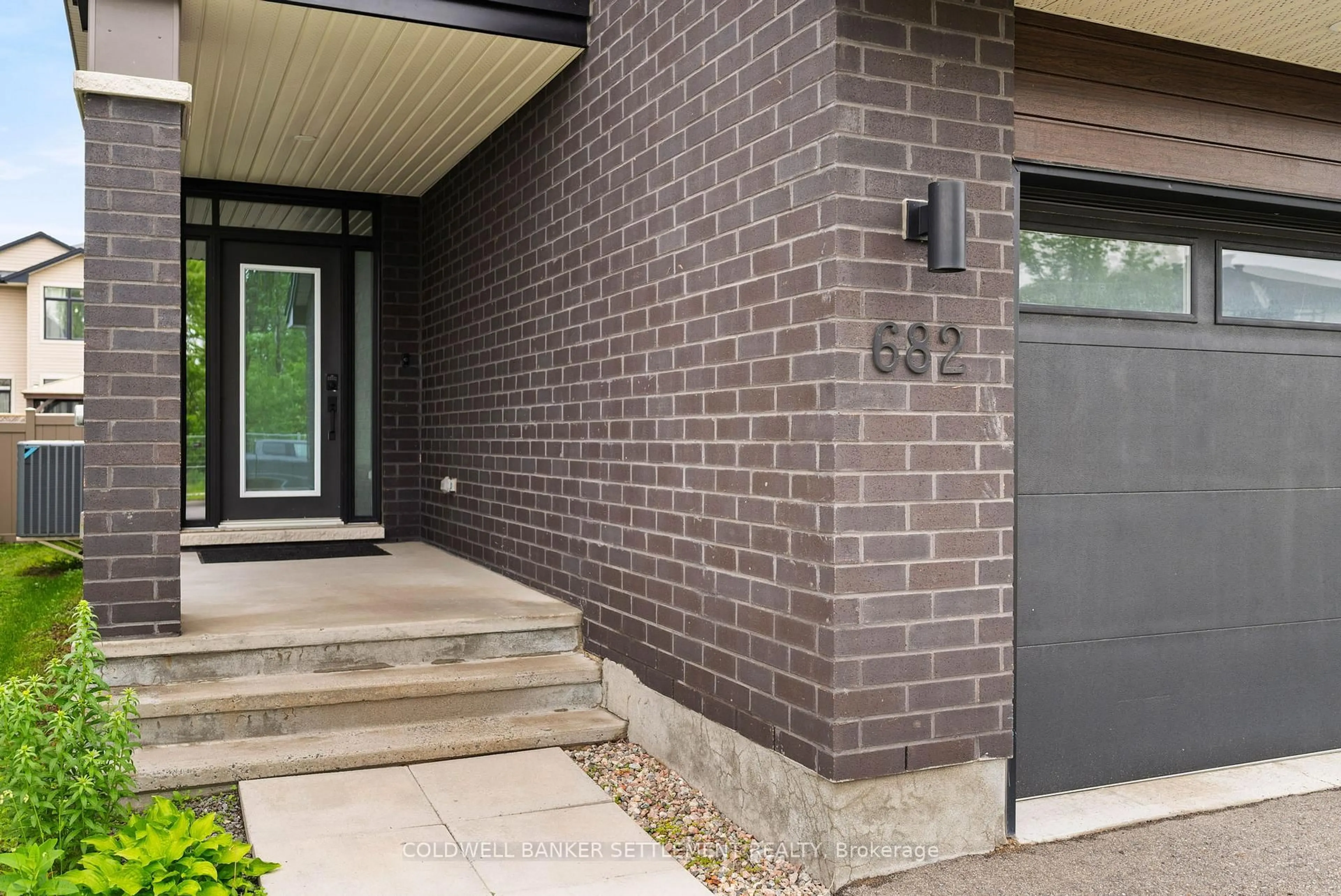 Home with brick exterior material, street for 682 Borbridge Ave, Ottawa Ontario K4M 0E3