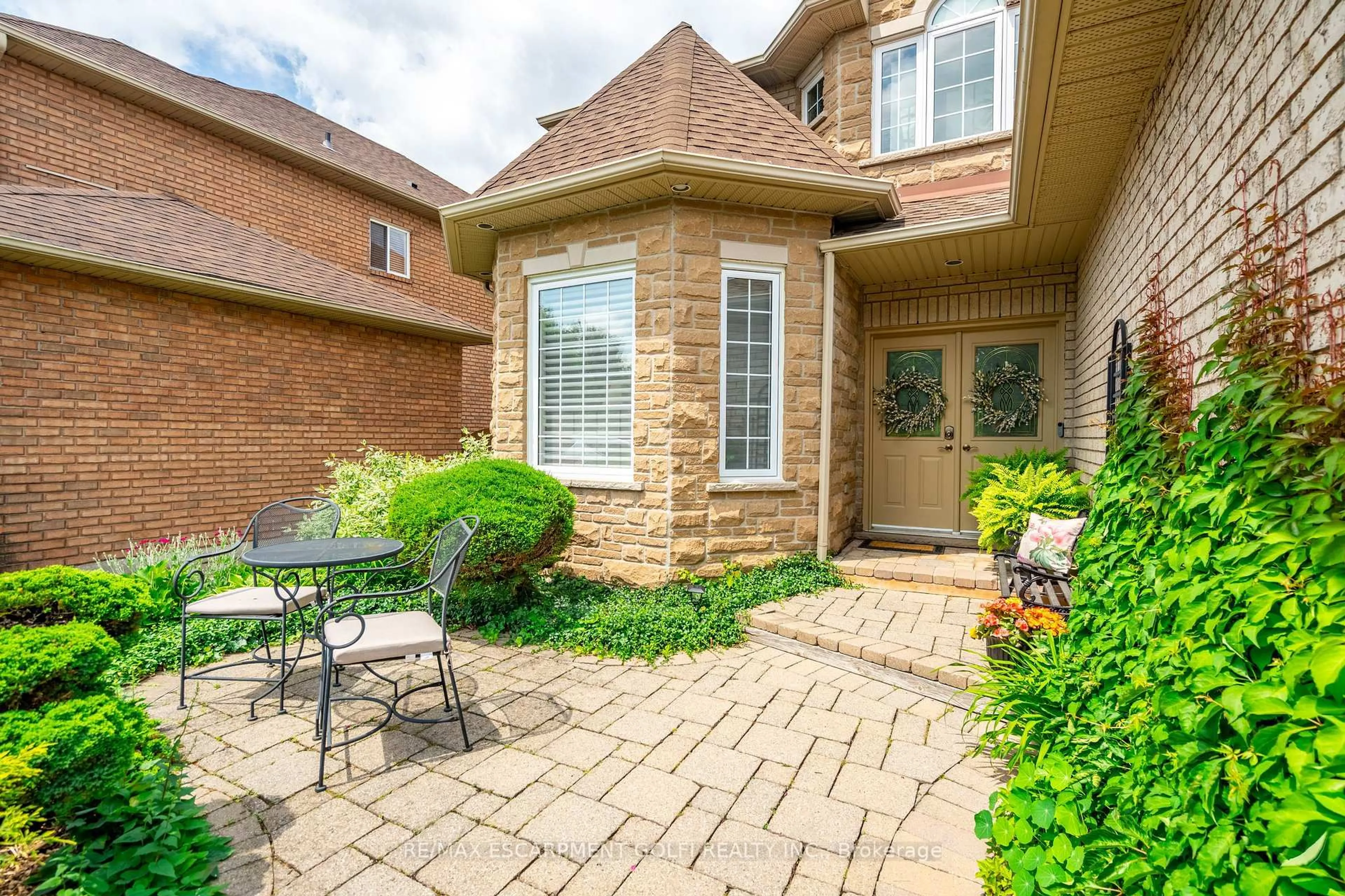 Home with brick exterior material, street for 26 Shadetree Cres, Hamilton Ontario L8J 3X2