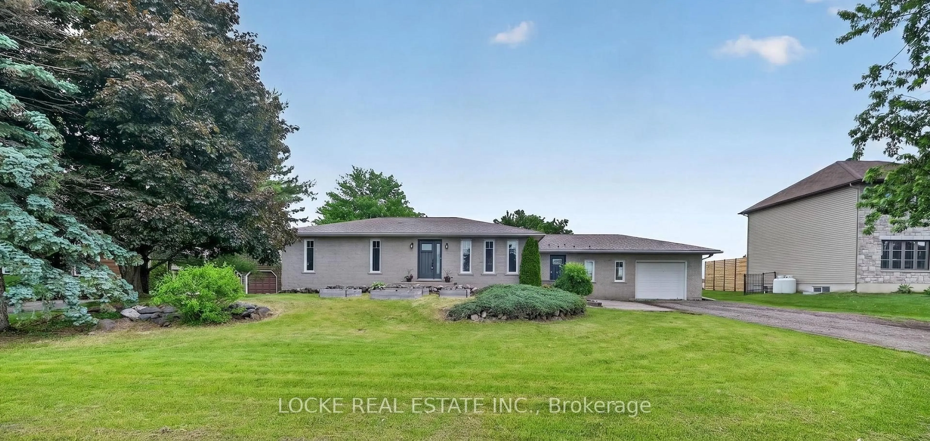 A pic from outside/outdoor area/front of a property/back of a property/a pic from drone, water/lake/river/ocean view for 3391 Sarsfield Rd, Sarsfield Ontario K0A 3E0