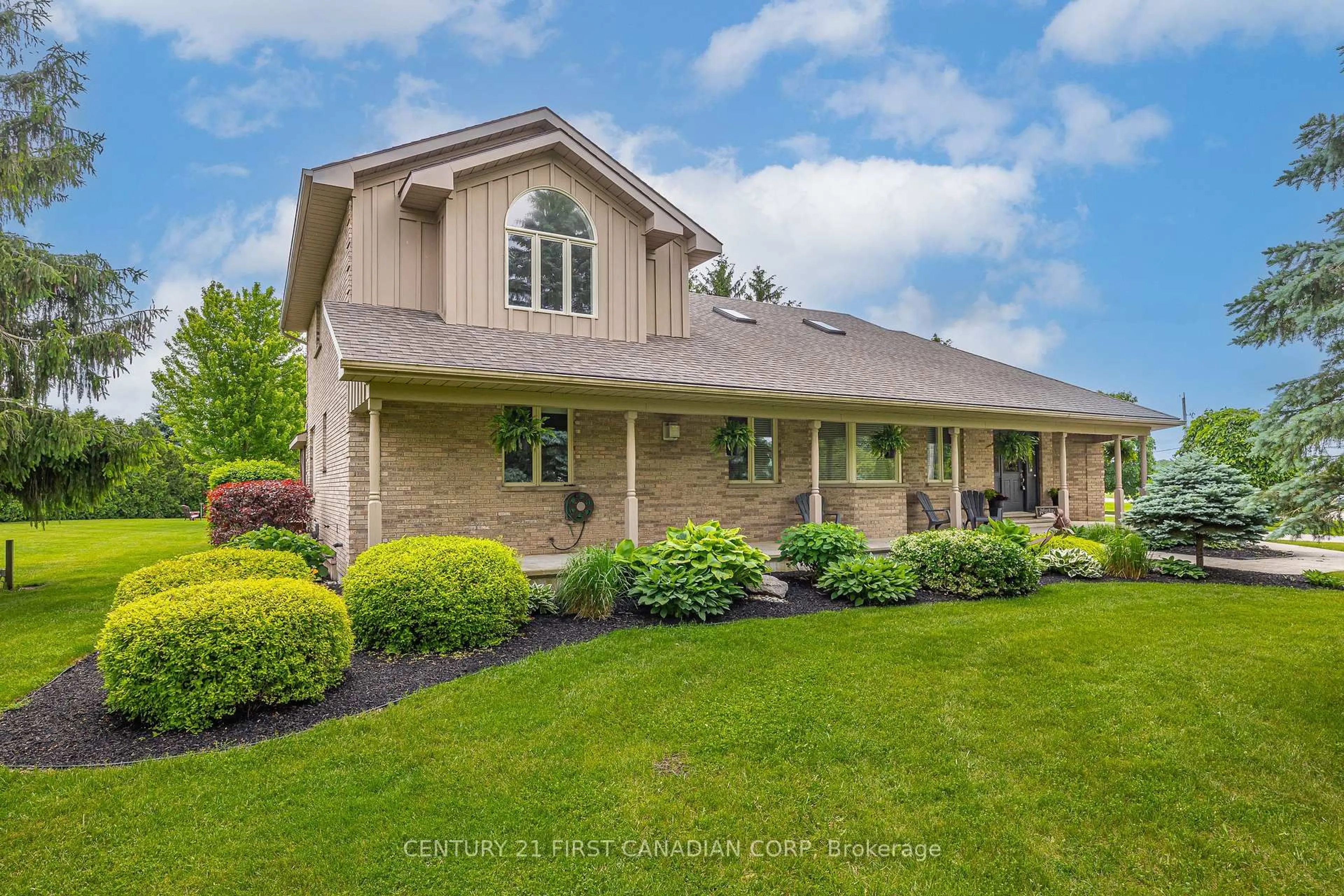 Home with vinyl exterior material, unknown for 35922 Lieury Rd, North Middlesex Ontario N0M 2K0