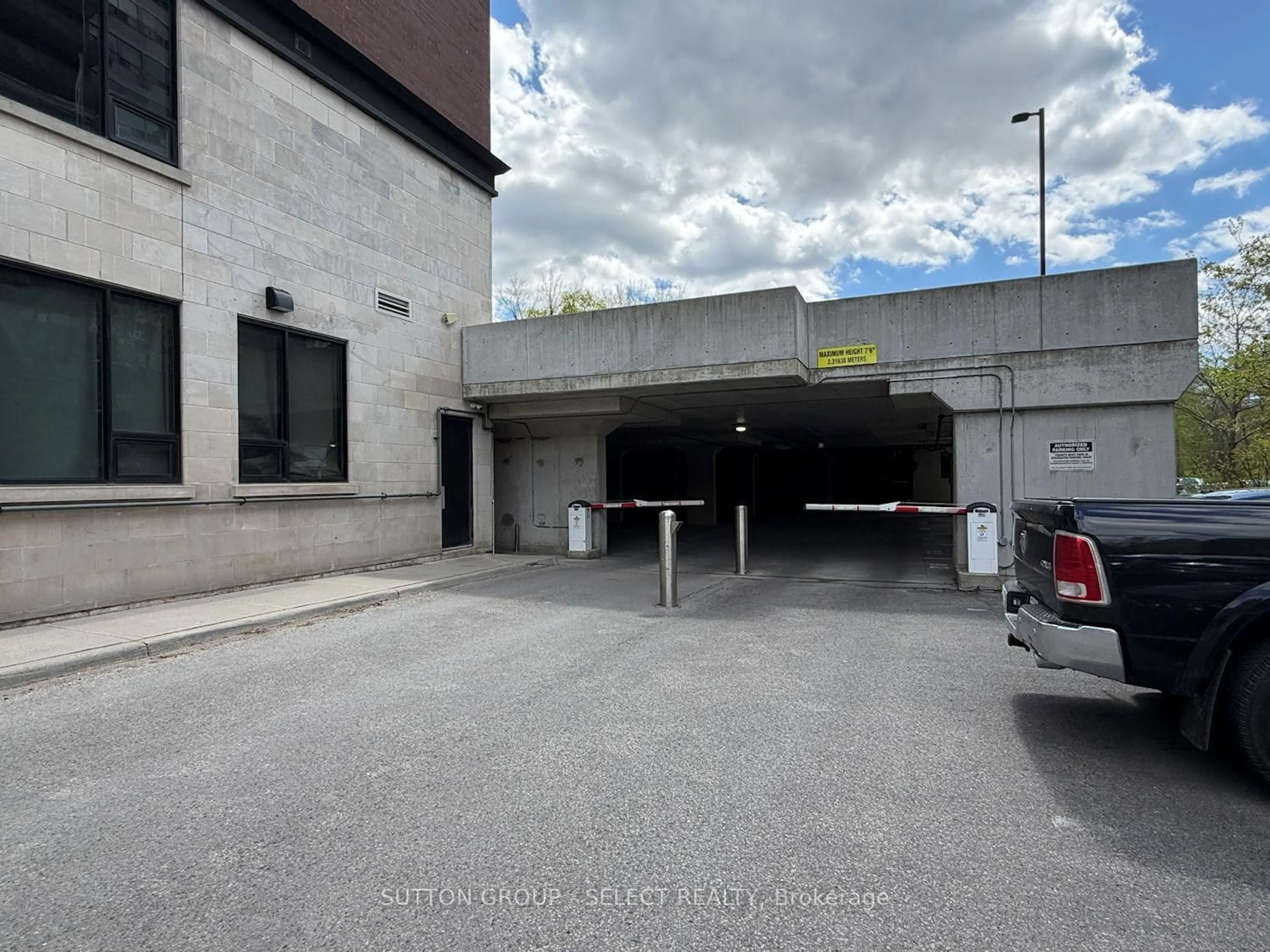 Parking for 1235 Richmond St #1606, London East Ontario N6A 0C1