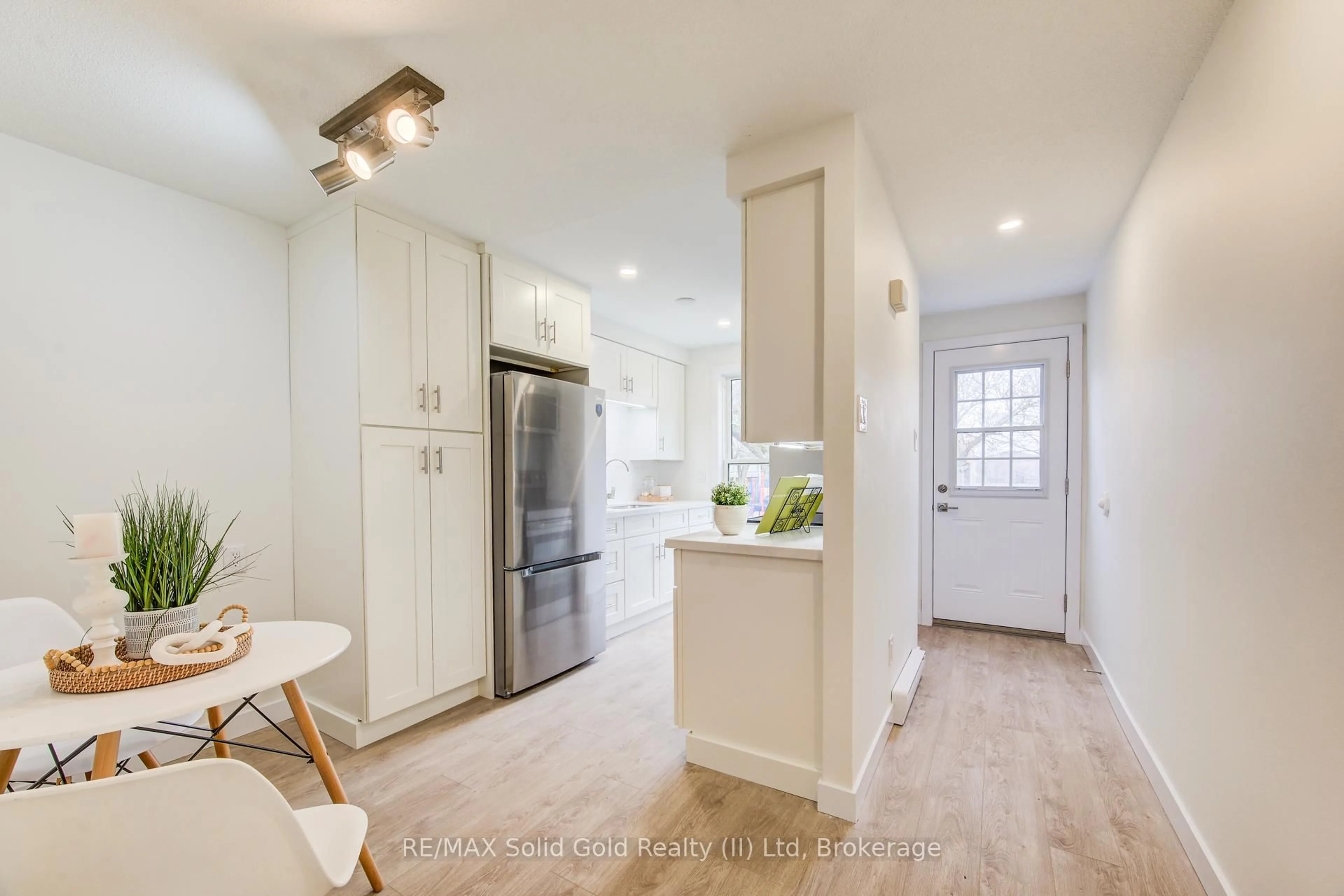 Open concept kitchen, unknown for 35 Breckenridge Dr #64, Kitchener Ontario N2B 3H5