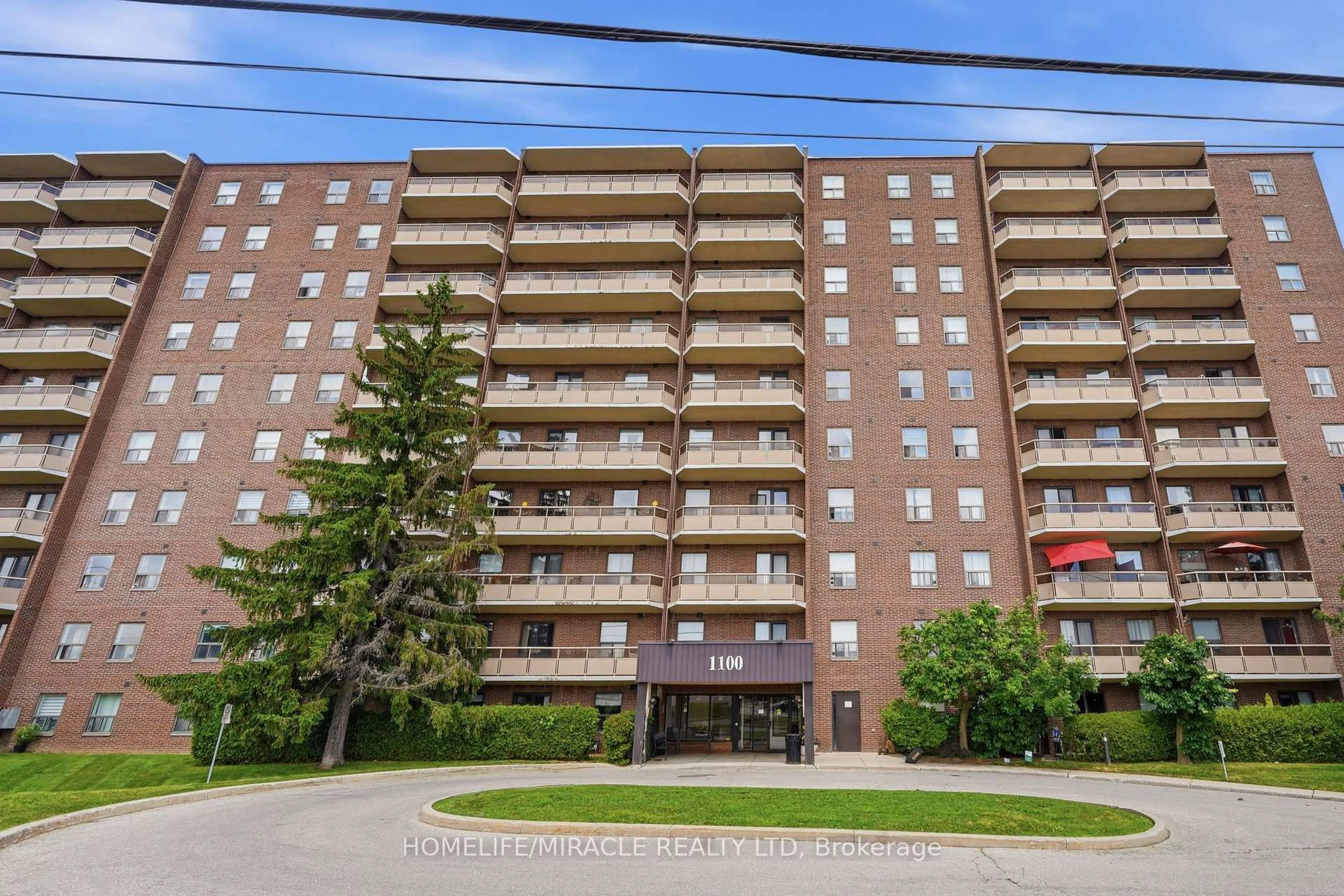 Patio, unknown for 1100 Courtland Ave #809, Kitchener Ontario N2C 2H9
