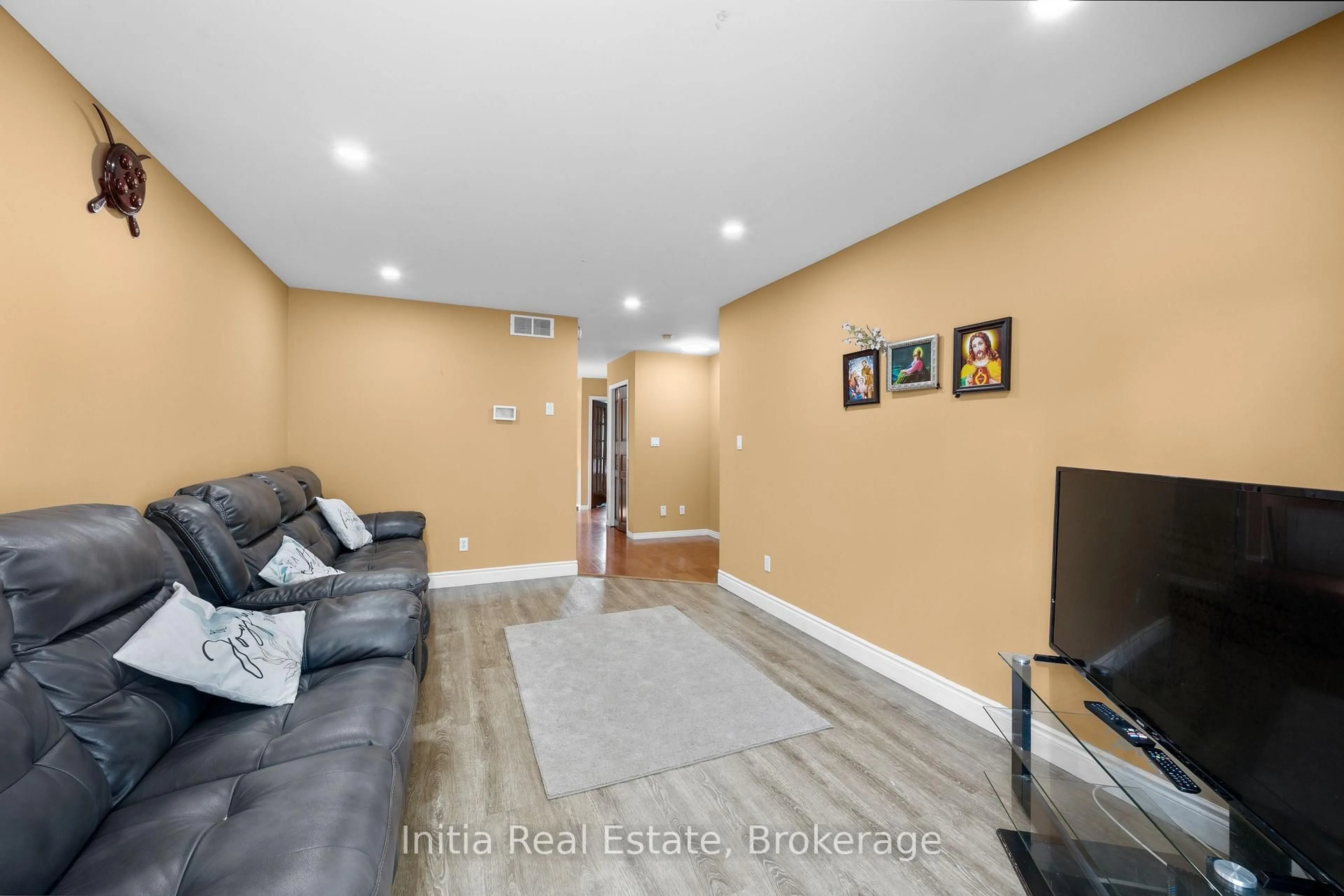 Unknown for 1693 Fieldcrest Lane, Tecumseh Ontario N8N 4Z8
