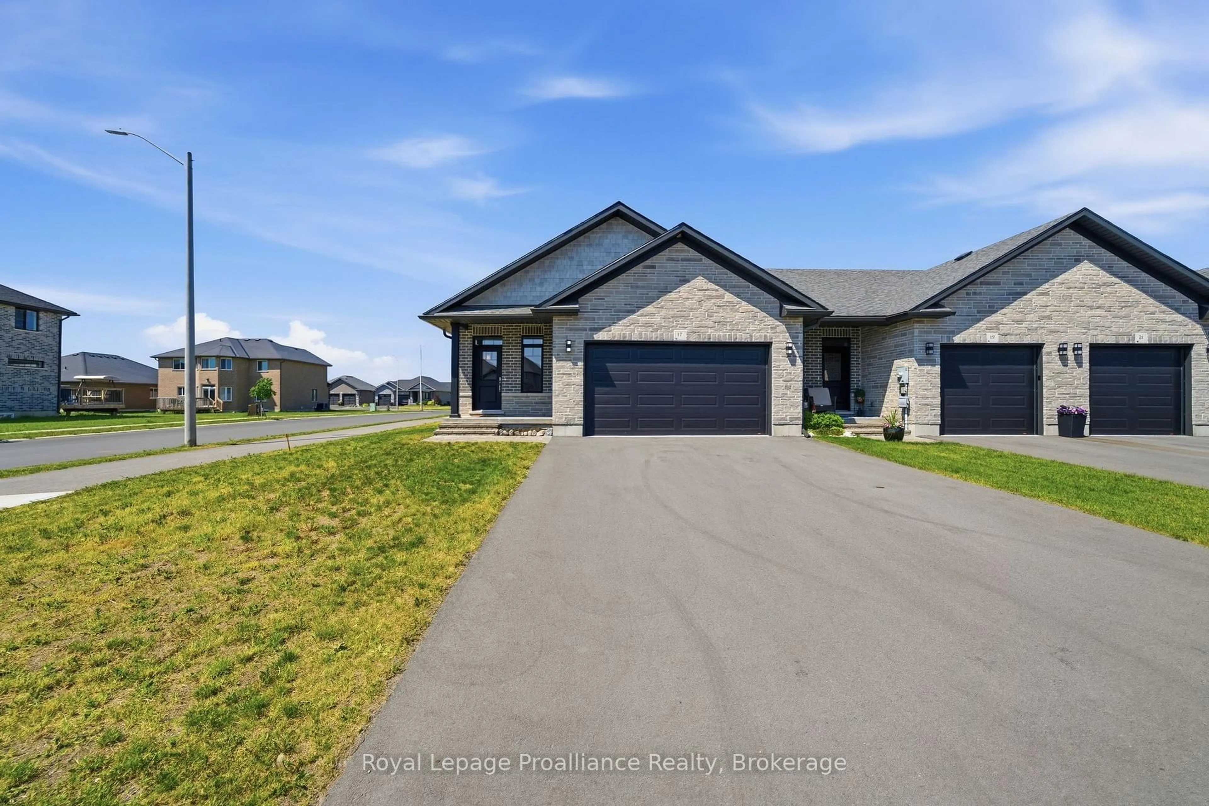A pic from outside/outdoor area/front of a property/back of a property/a pic from drone, street for 17 RAYCROFT Dr, Belleville Ontario K8N 0R5