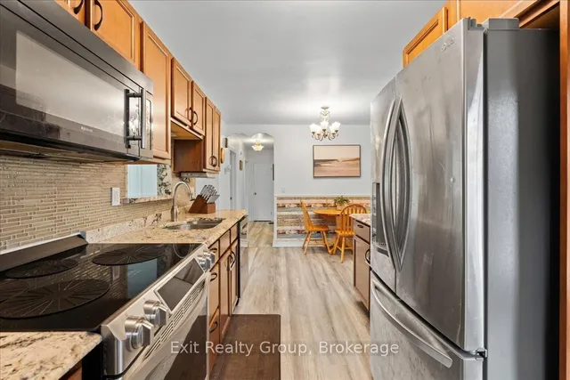 29 Barry Rd, Quinte West 5