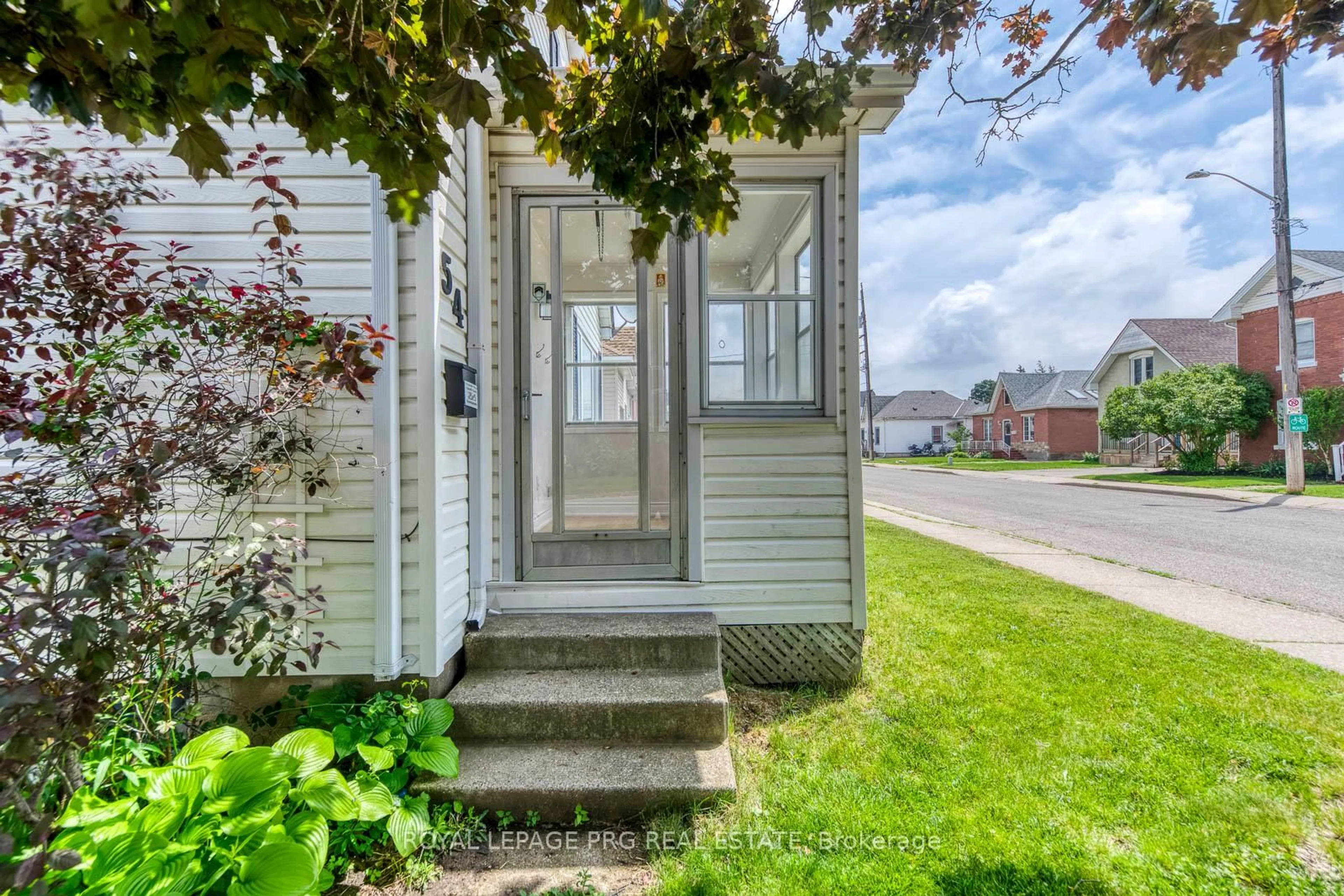 Unknown for 54 Walter St, Brantford Ontario N3S 1N8