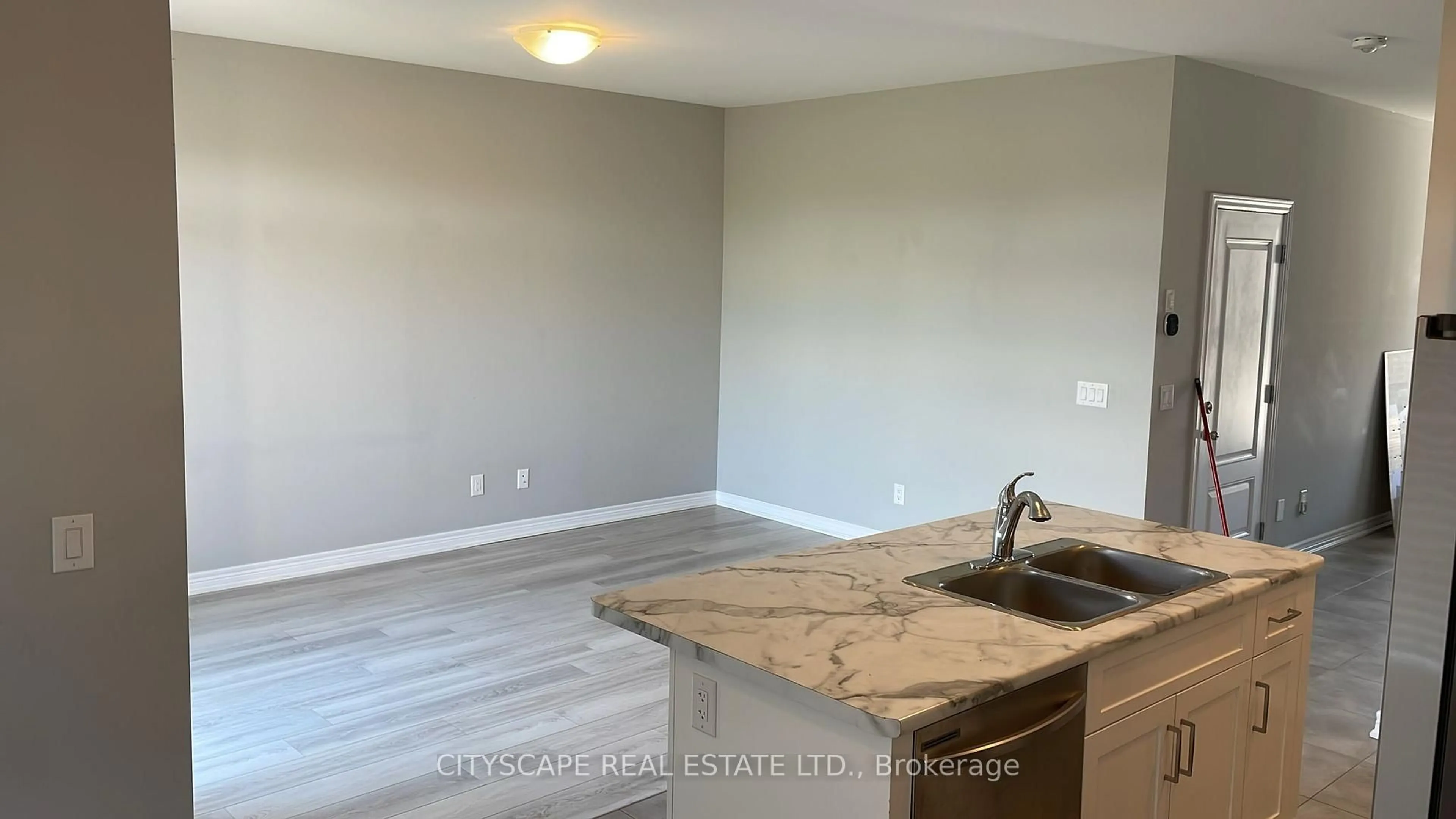 Open concept kitchen, unknown for 27 Lamb Cres, Thorold Ontario L2V 0G8