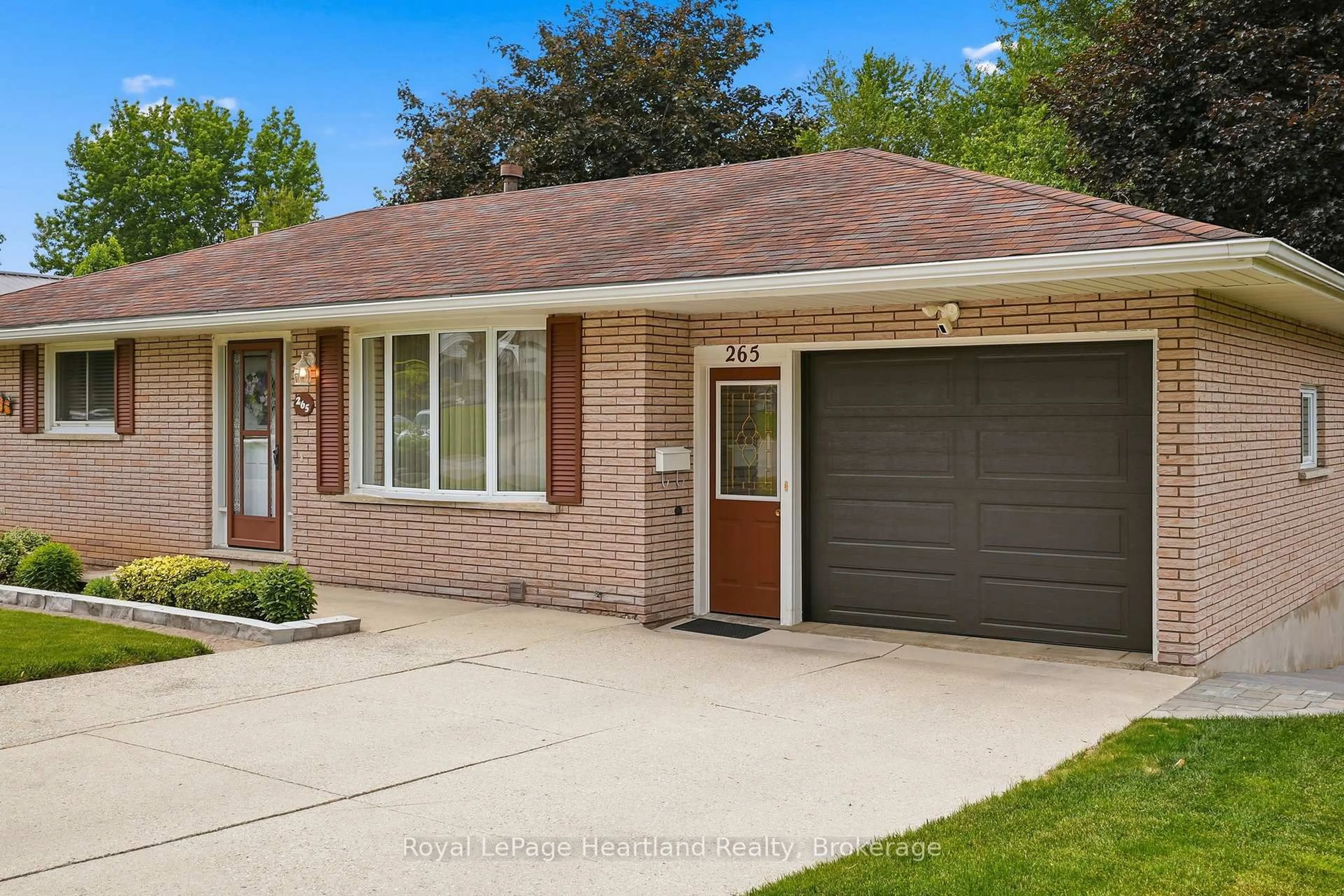 Home with brick exterior material, street for 265 Thomas St, Brockton Ontario N0G 2V0