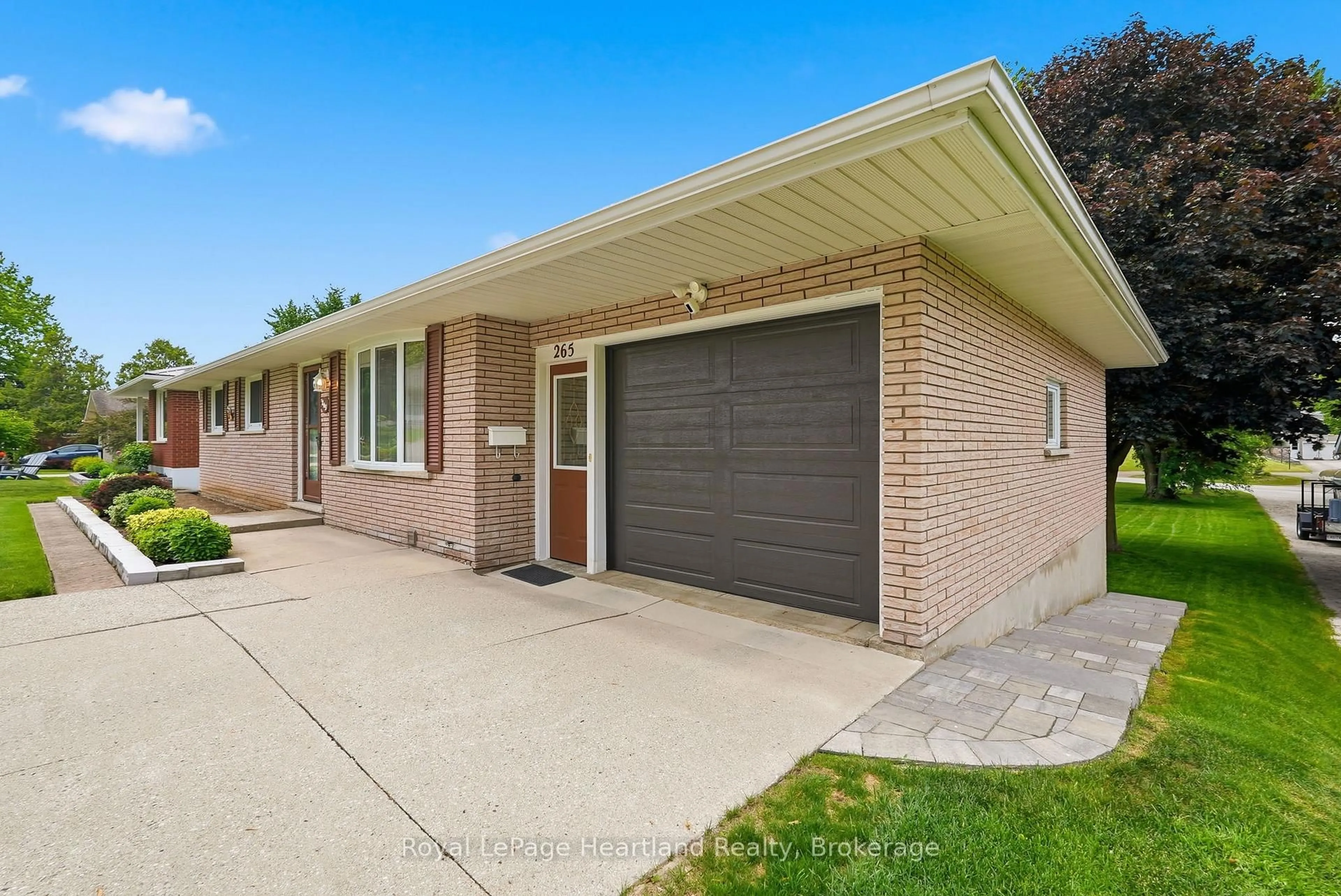 Home with brick exterior material, street for 265 Thomas St, Brockton Ontario N0G 2V0