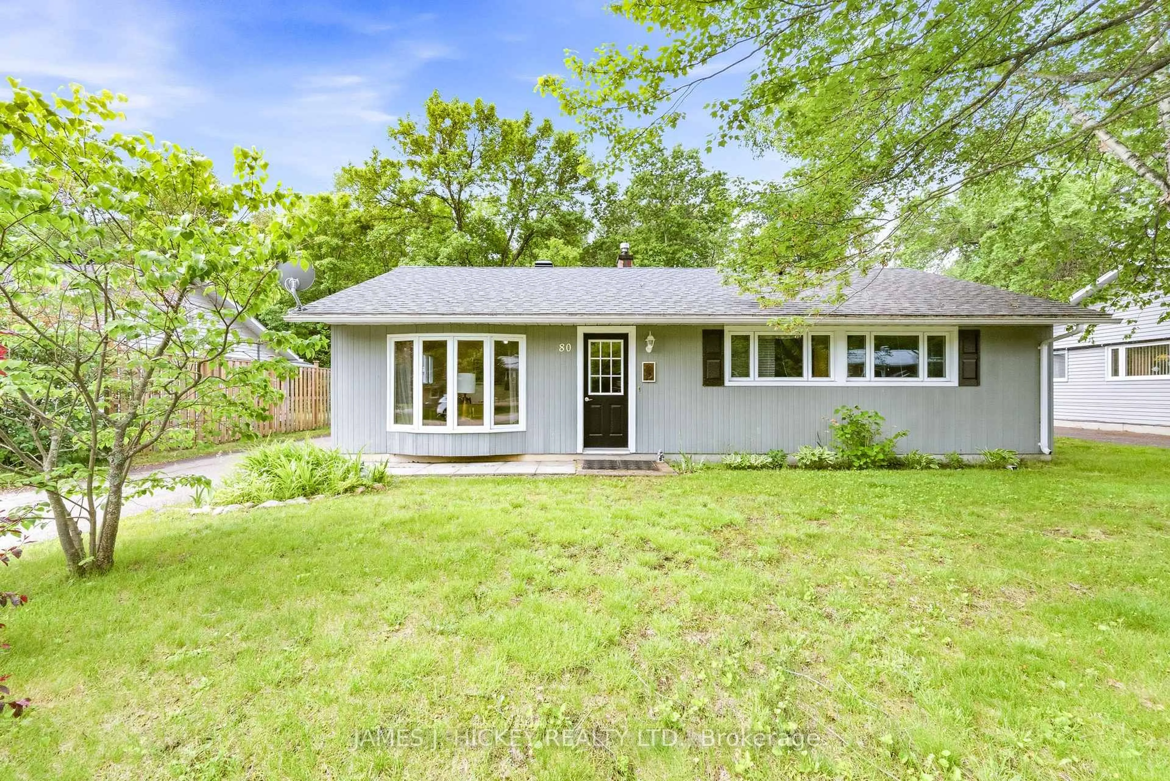 Home with vinyl exterior material, street for 80 Beach Ave, Deep River Ontario K0J 1P0
