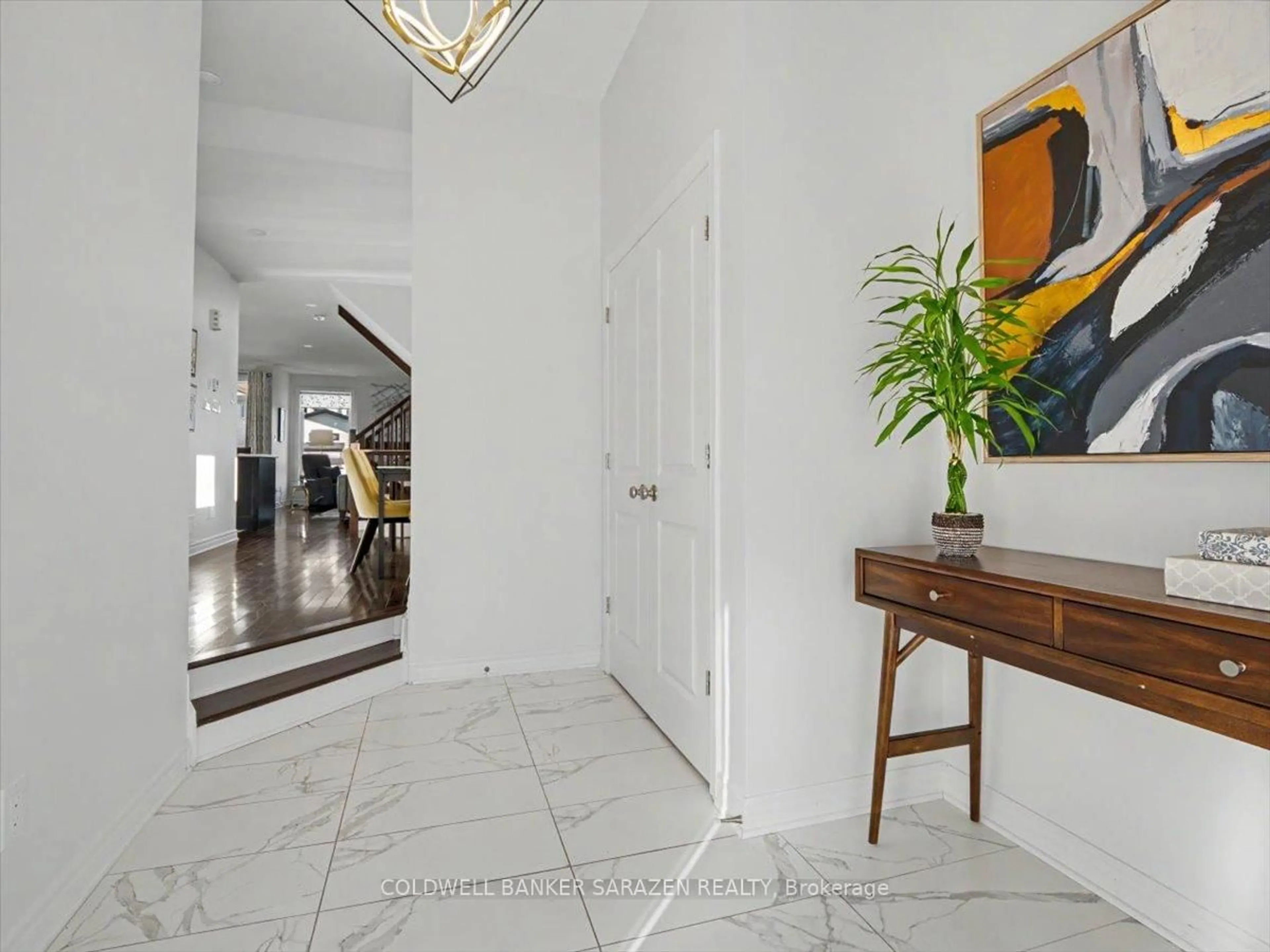 Indoor foyer for 322 Big Dipper St, Ottawa Ontario K4M 0J2