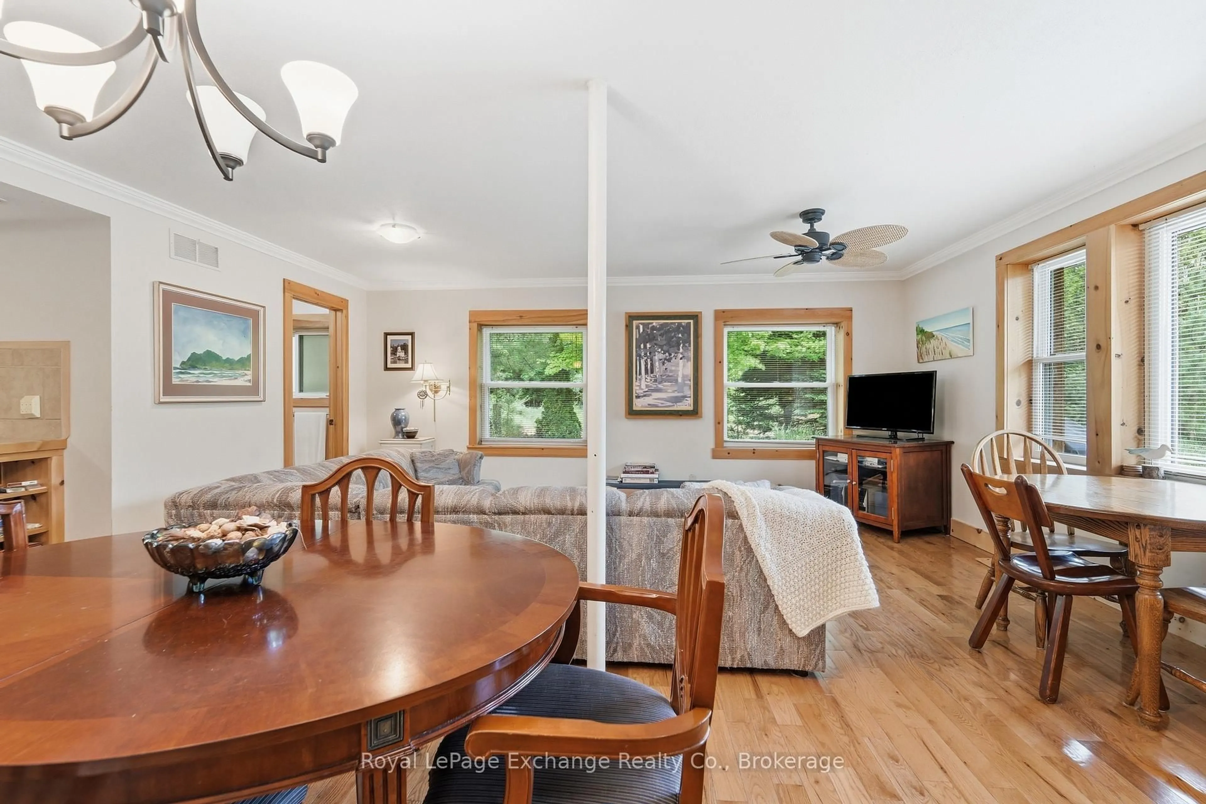 Dining room, unknown for 141 Bell Dr, Huron-Kinloss Ontario N2Z 2X3