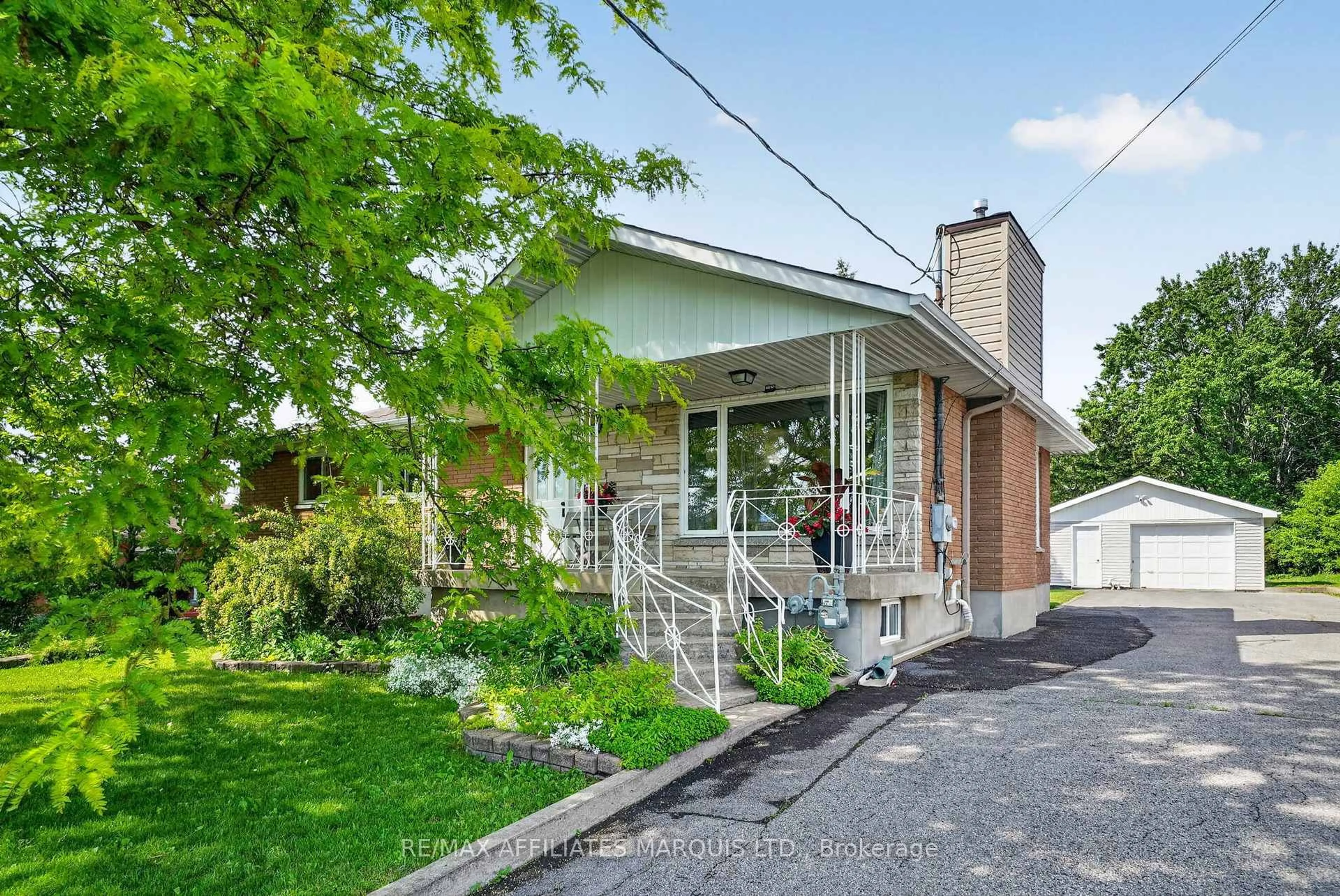 Unknown for 2706 Ross Ave, Cornwall Ontario K6K 1E5