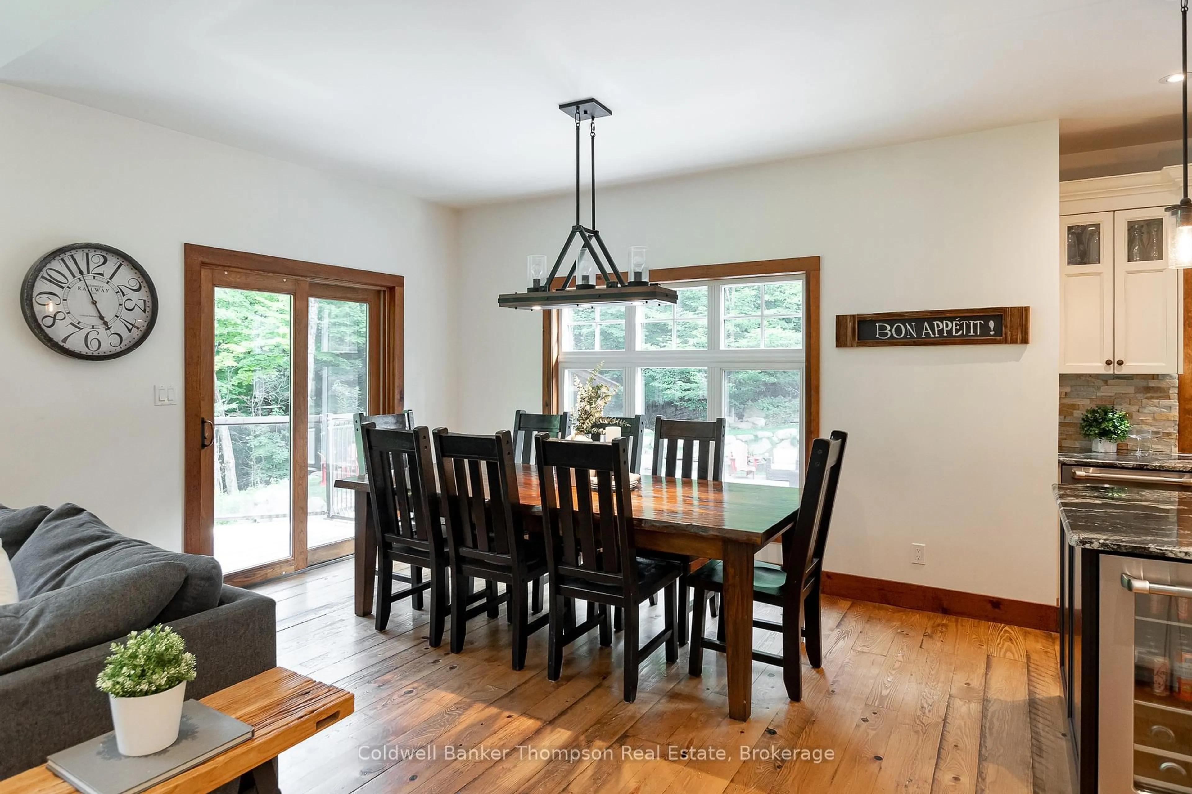 Dining room, wood/laminate floor for 15 Forest Hill Lane, Huntsville Ontario P1H 2N5