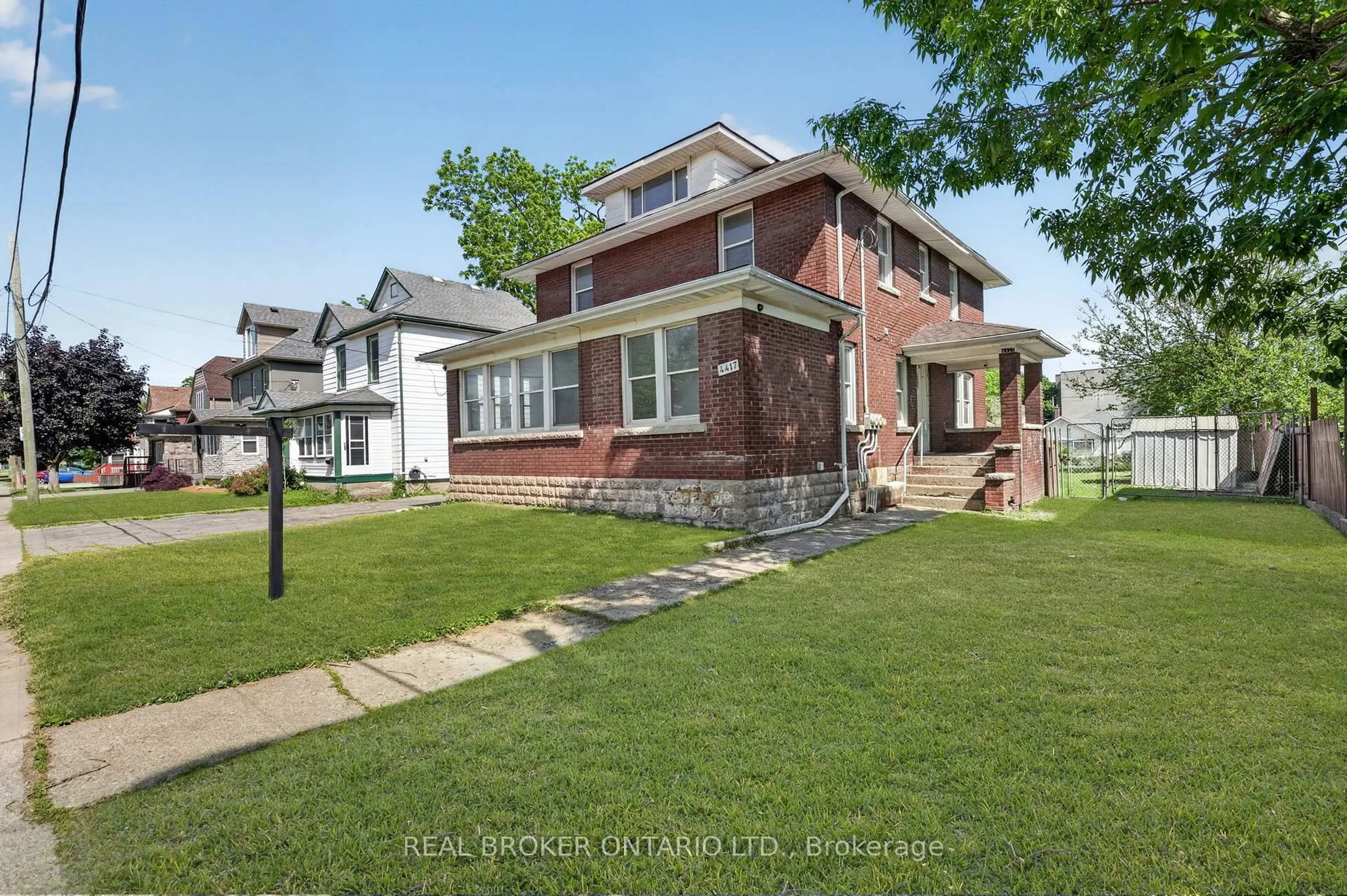 Home with brick exterior material, street for 4417 ELLIS St, Niagara Falls Ontario L2E 1H5