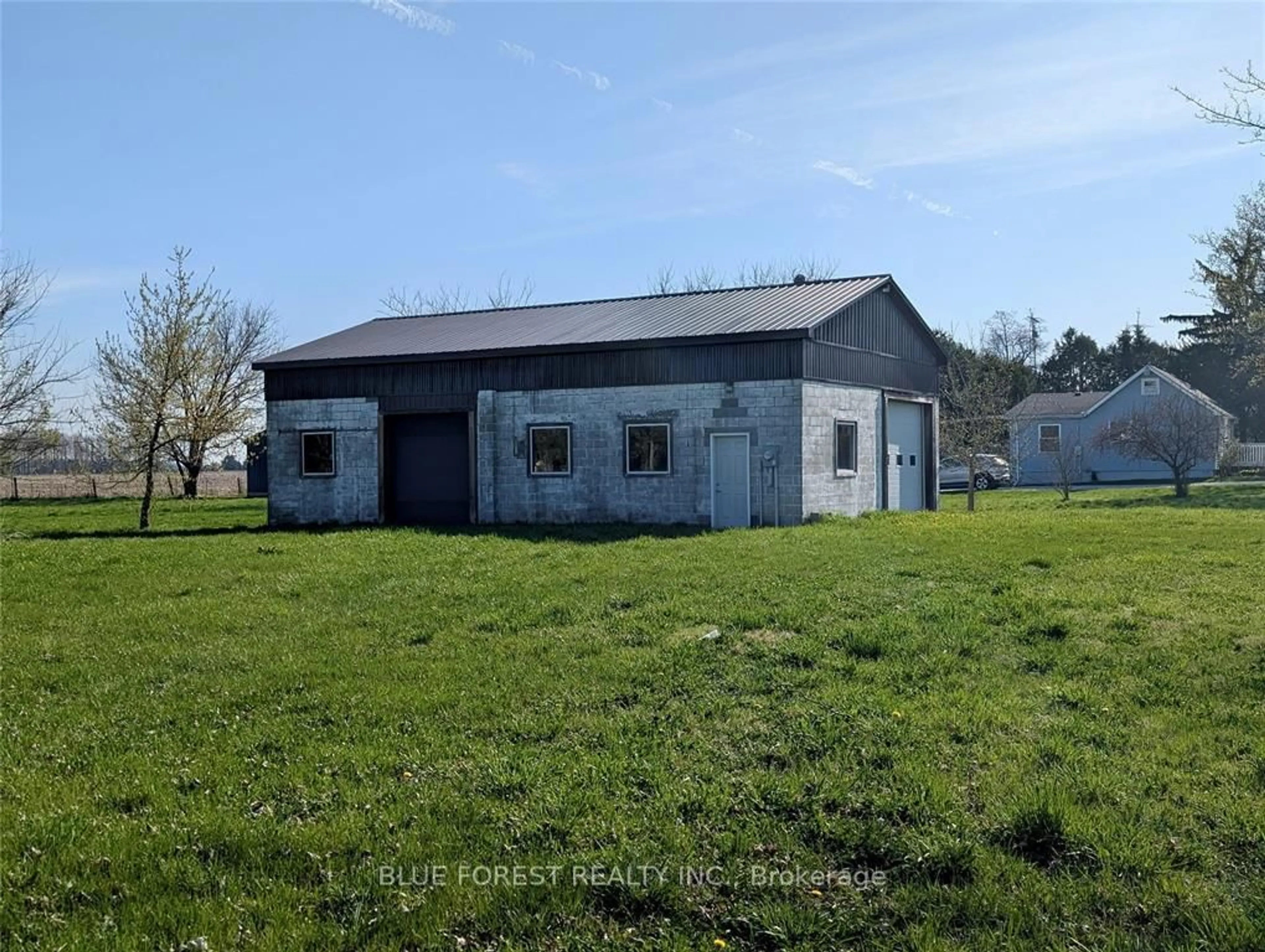 Shed for 12003 Baseline Rd, Chatham-Kent Ontario N0P 2K0