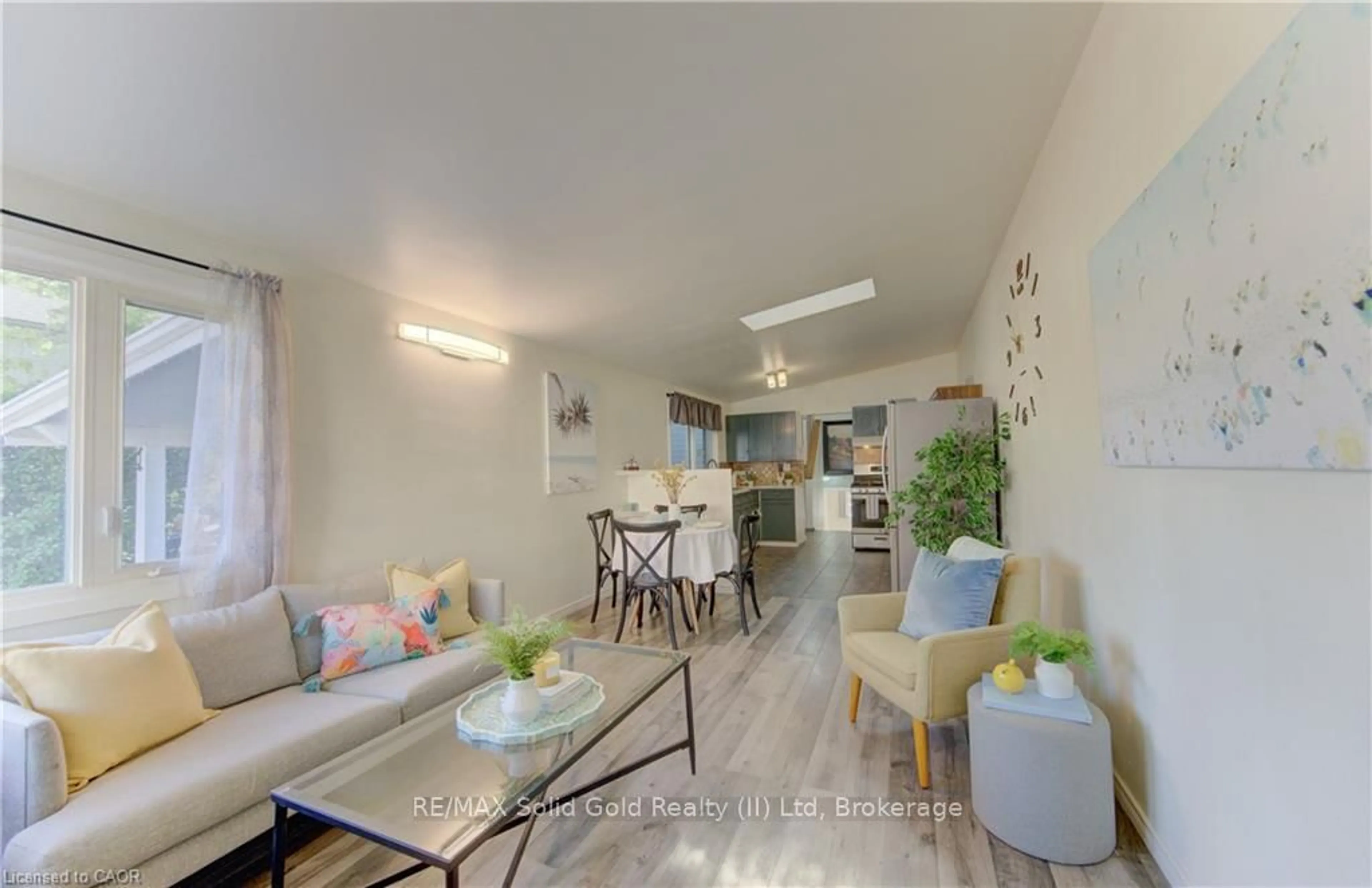 Living room with furniture, unknown for 141 Franklin St, Kitchener Ontario N2A 1Y3