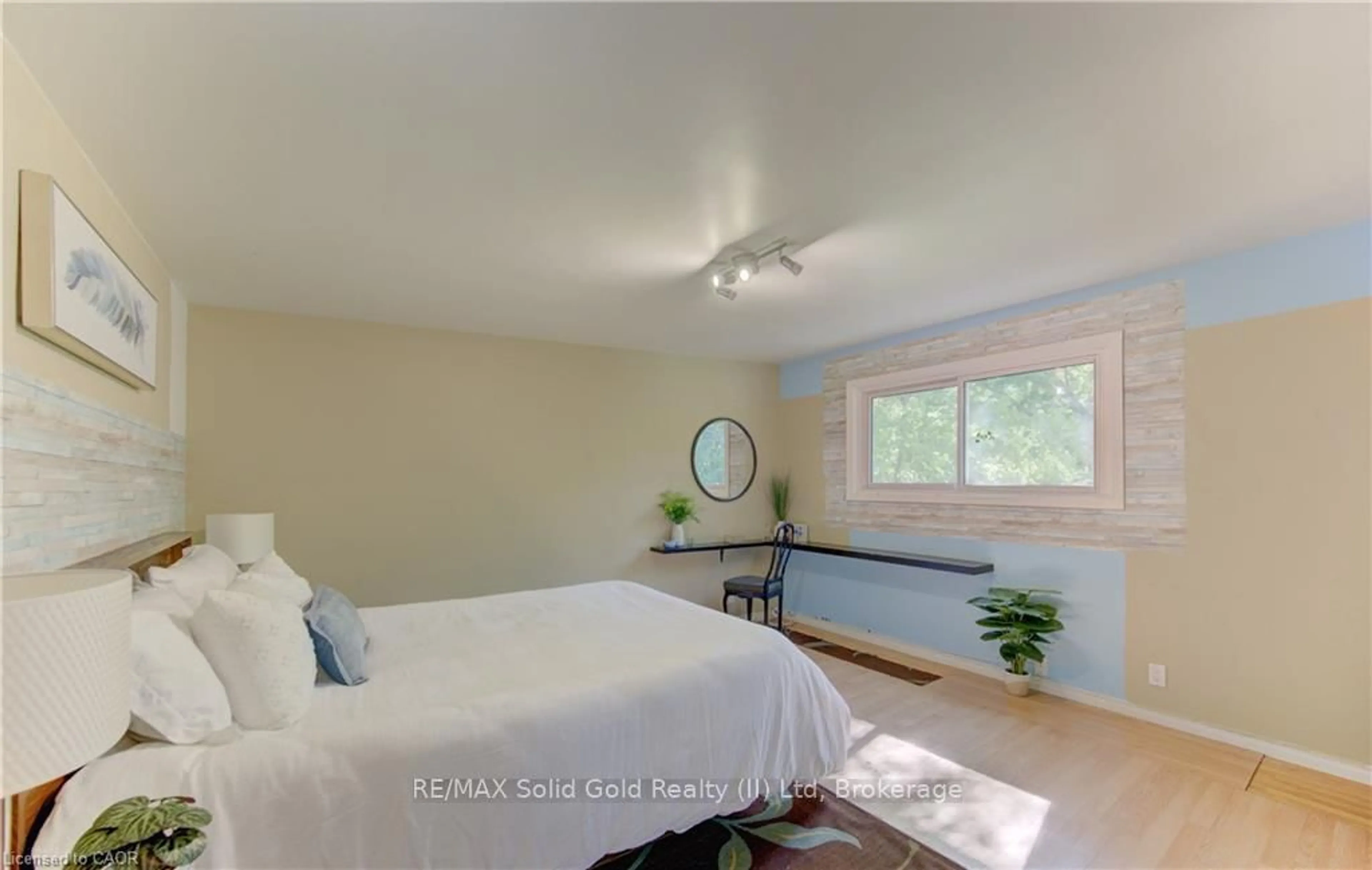 Bedroom with bed, unknown for 141 Franklin St, Kitchener Ontario N2A 1Y3