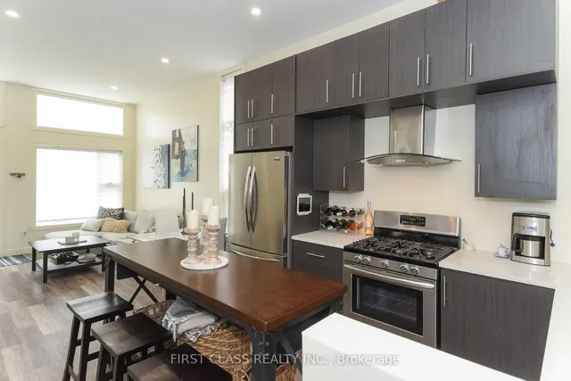 341 Cambridge St, Ottawa 5