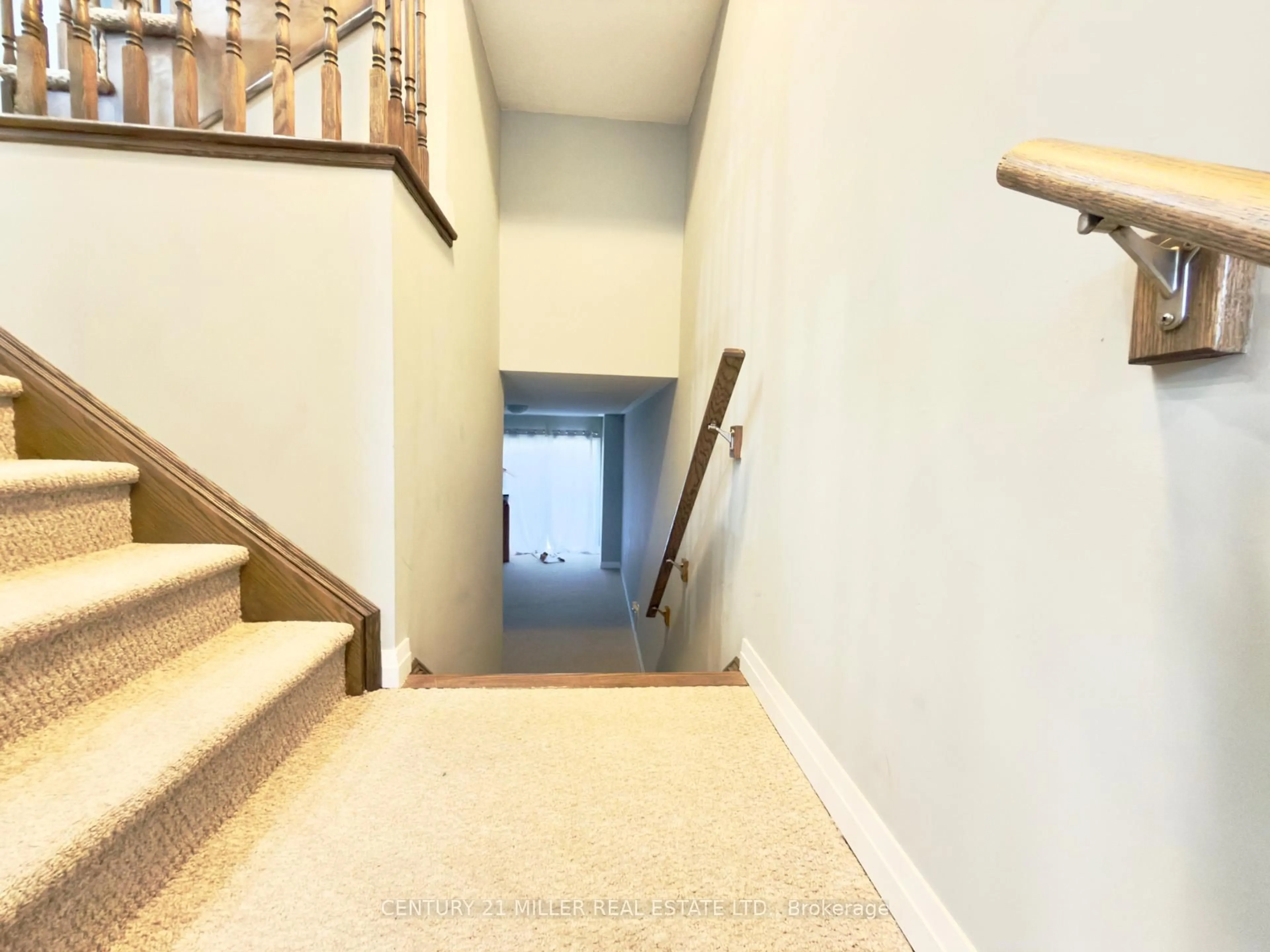 Unknown for 4074 Canby St, Lincoln Ontario L3J 0R6