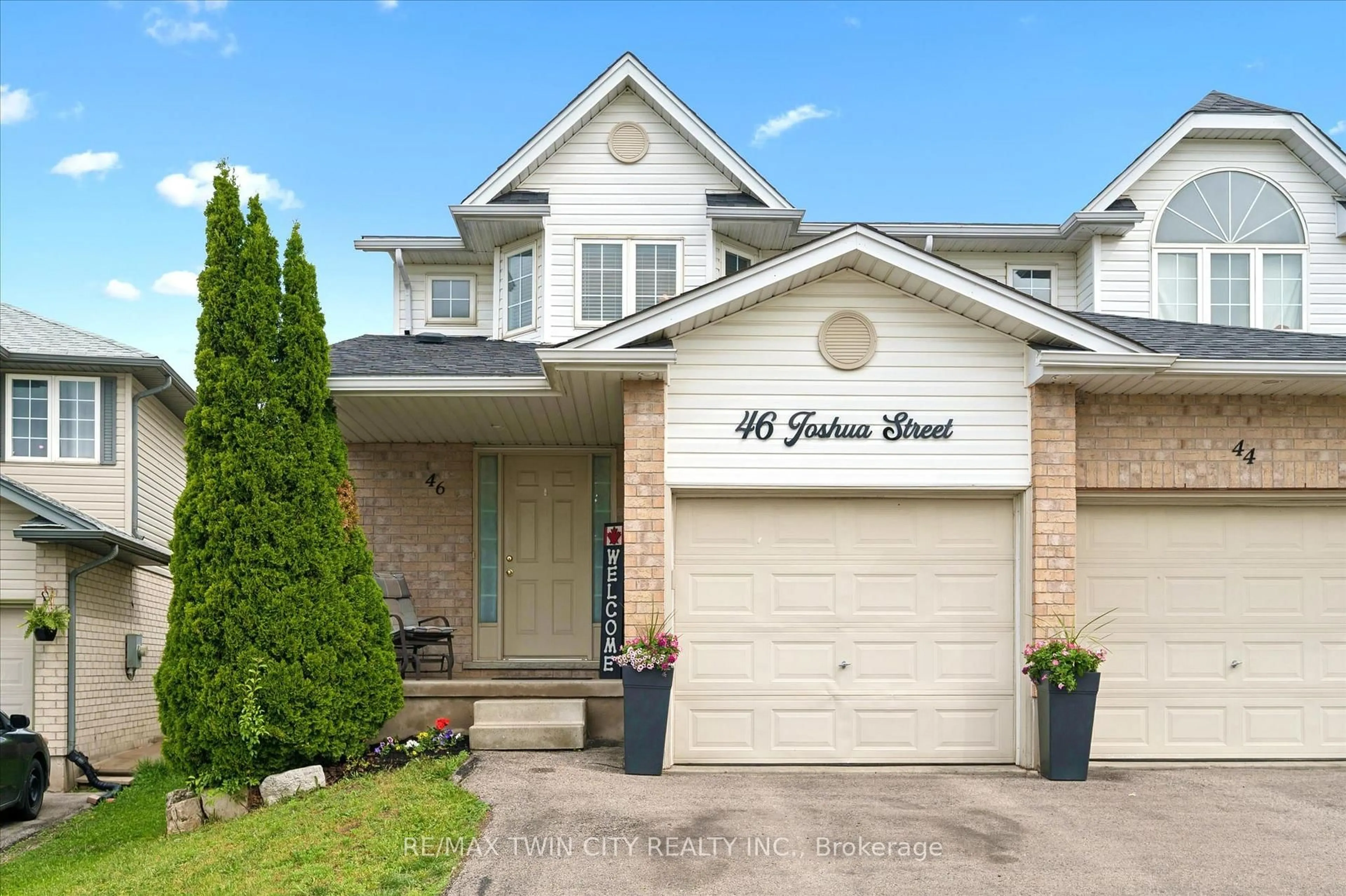 Home with brick exterior material, street for 46 Joshua St, Kitchener Ontario N2C 2T4