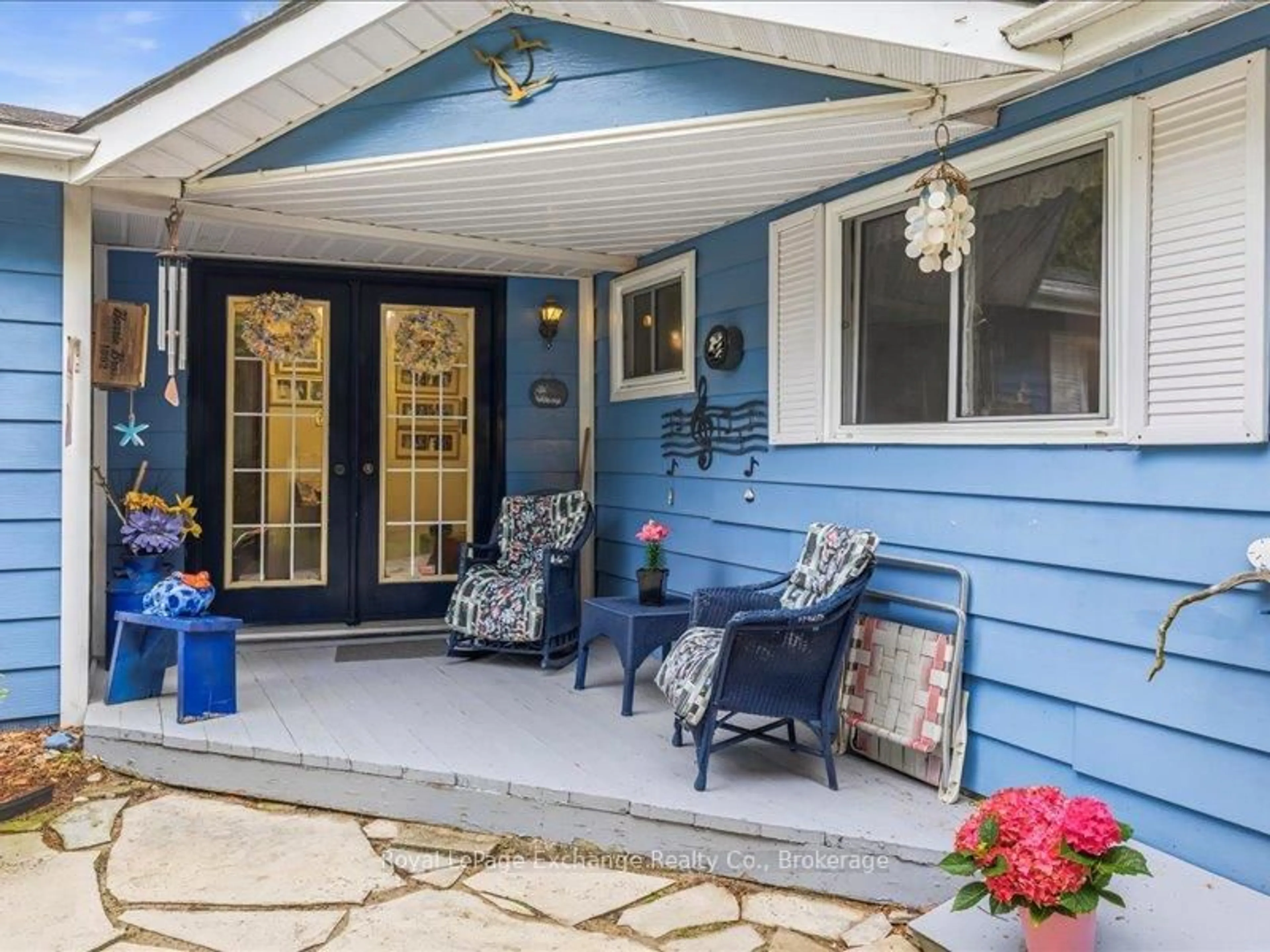 Patio, street for 14 Mitchell Dr, Kincardine Ontario N2Z 2X6