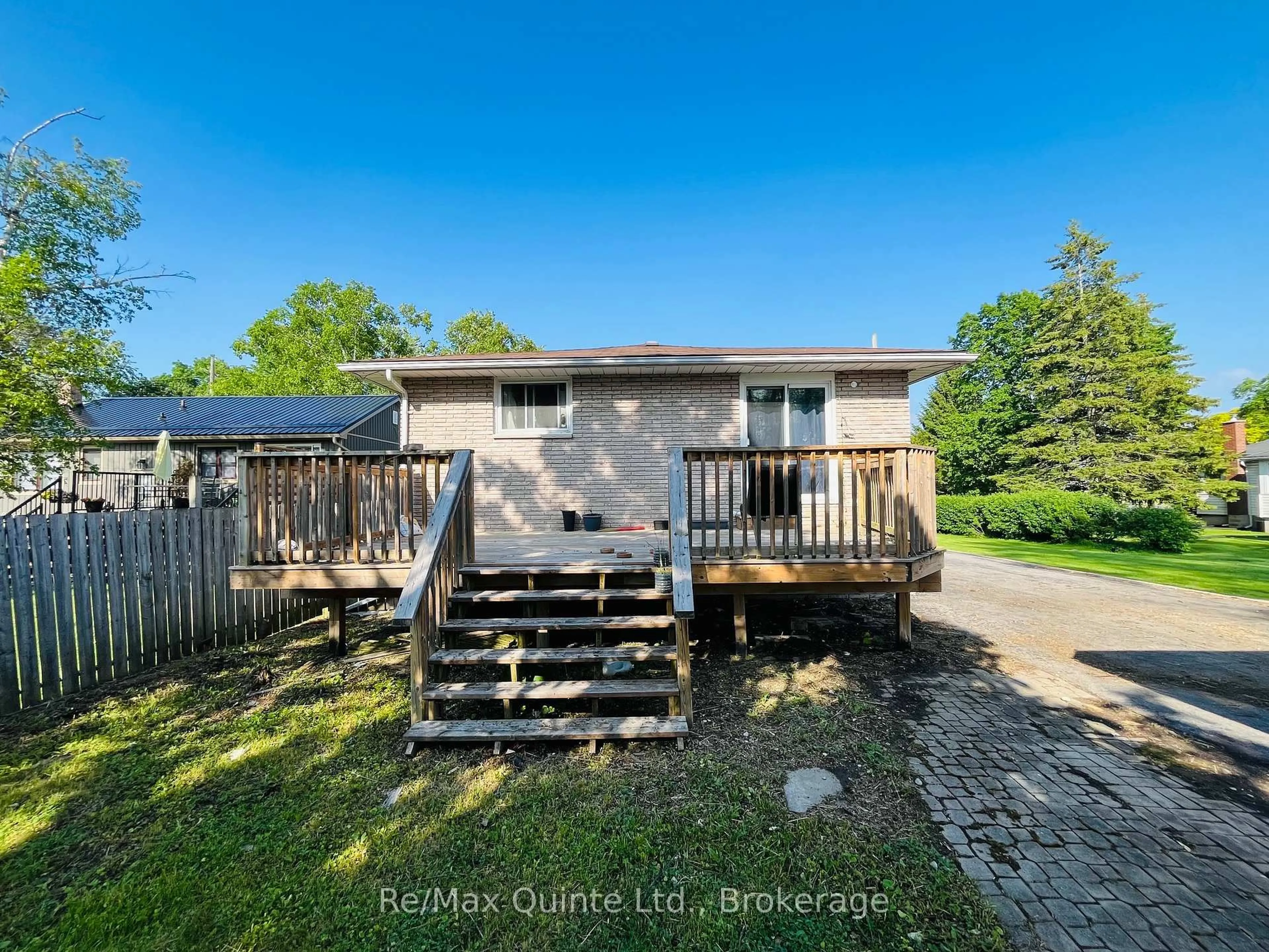 A pic from outside/outdoor area/front of a property/back of a property/a pic from drone, water/lake/river/ocean view for 10 Shamrock Rd, Belleville Ontario K8P 4J2
