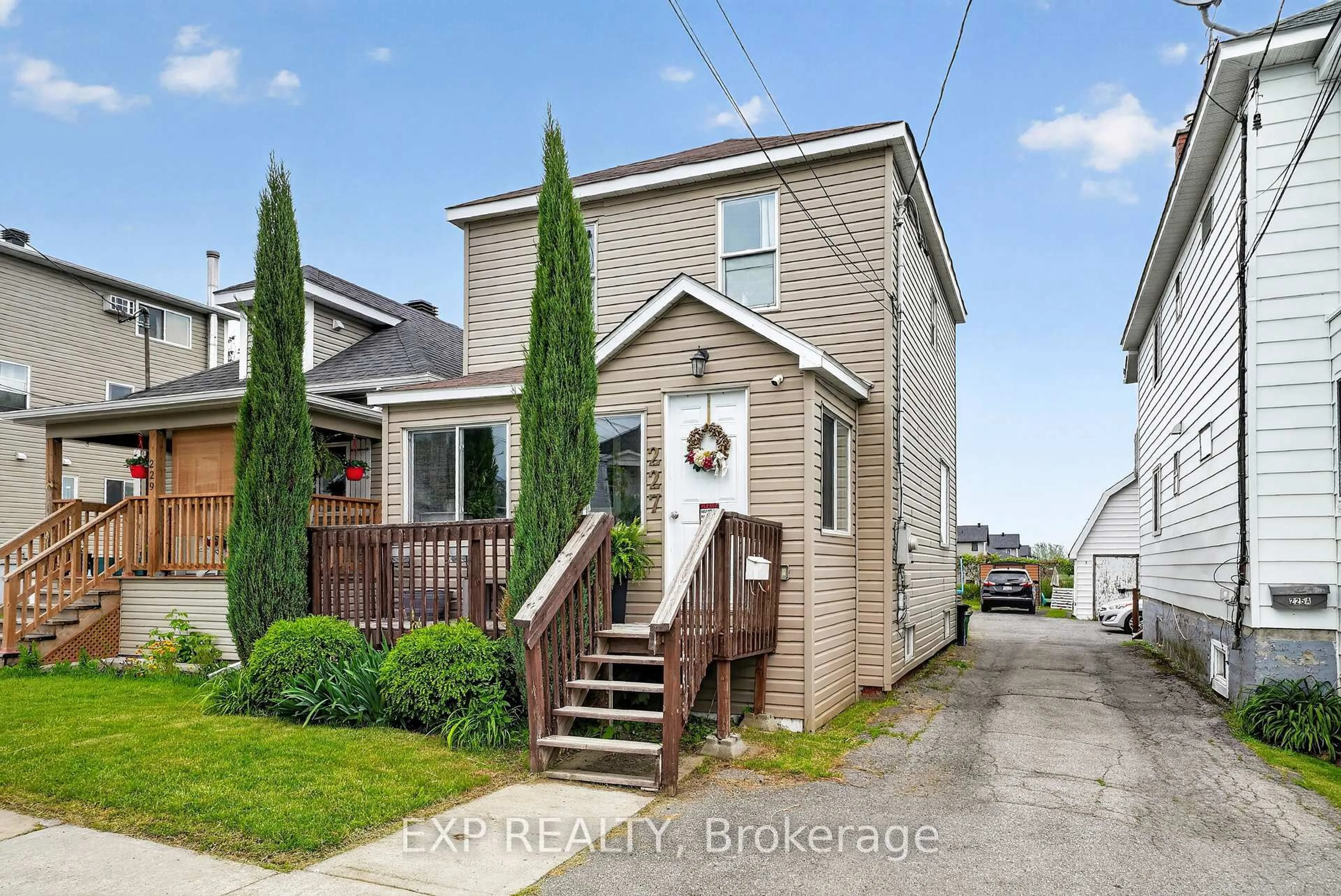 Unknown for 227 St Felix St, Cornwall Ontario K6H 5A4