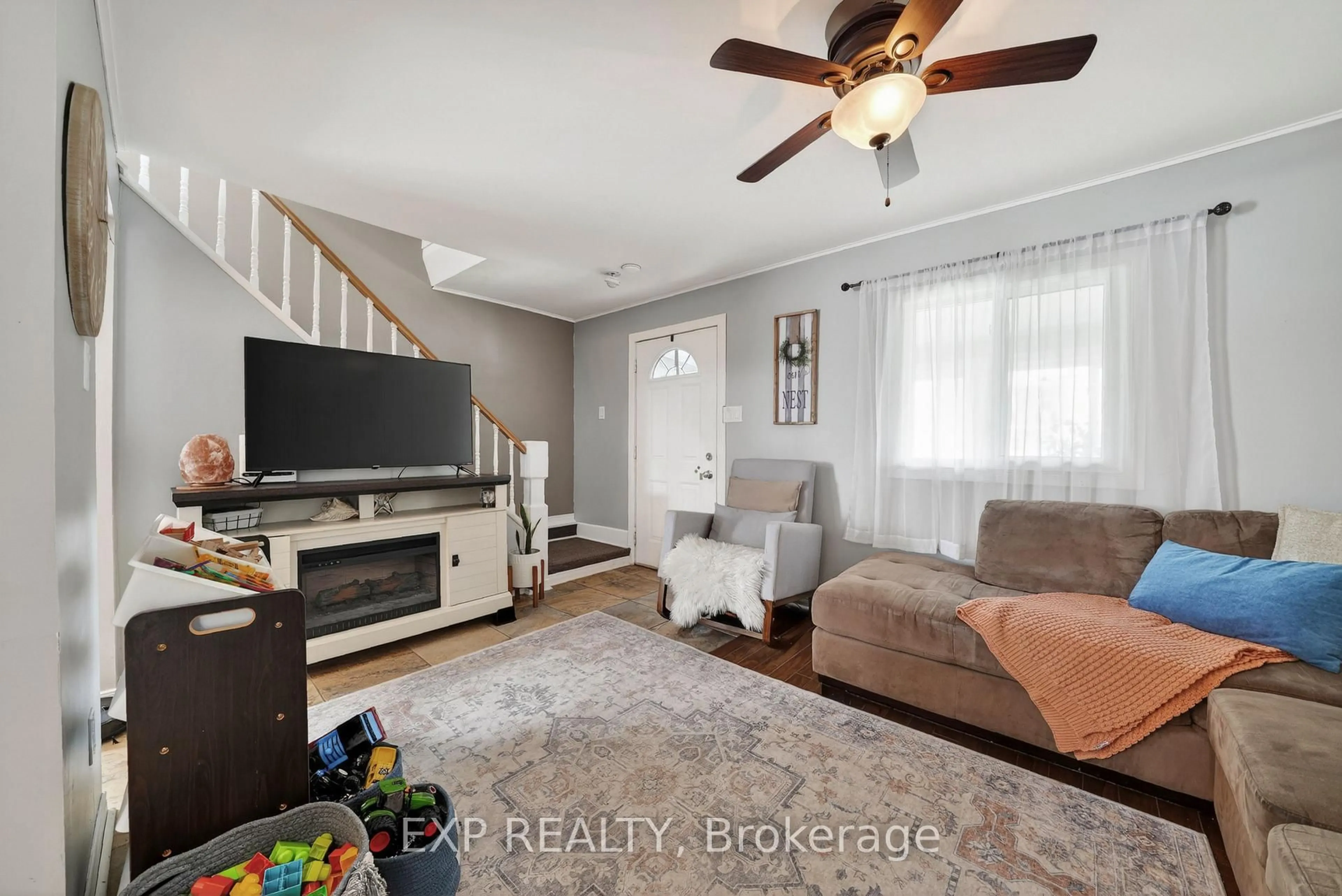 Living room with furniture, unknown for 227 St Felix St, Cornwall Ontario K6H 5A4