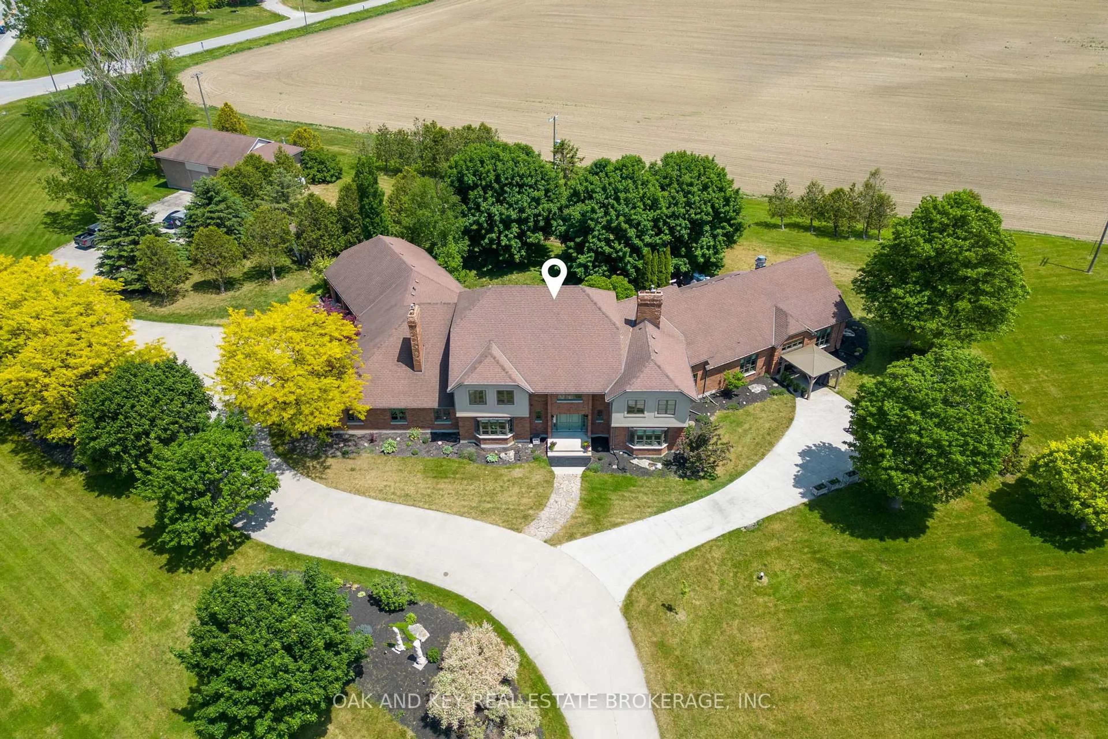 A pic from outside/outdoor area/front of a property/back of a property/a pic from drone, water/lake/river/ocean view for 29830 Centre Rd, Adelaide Metcalfe Ontario N7G 3H7