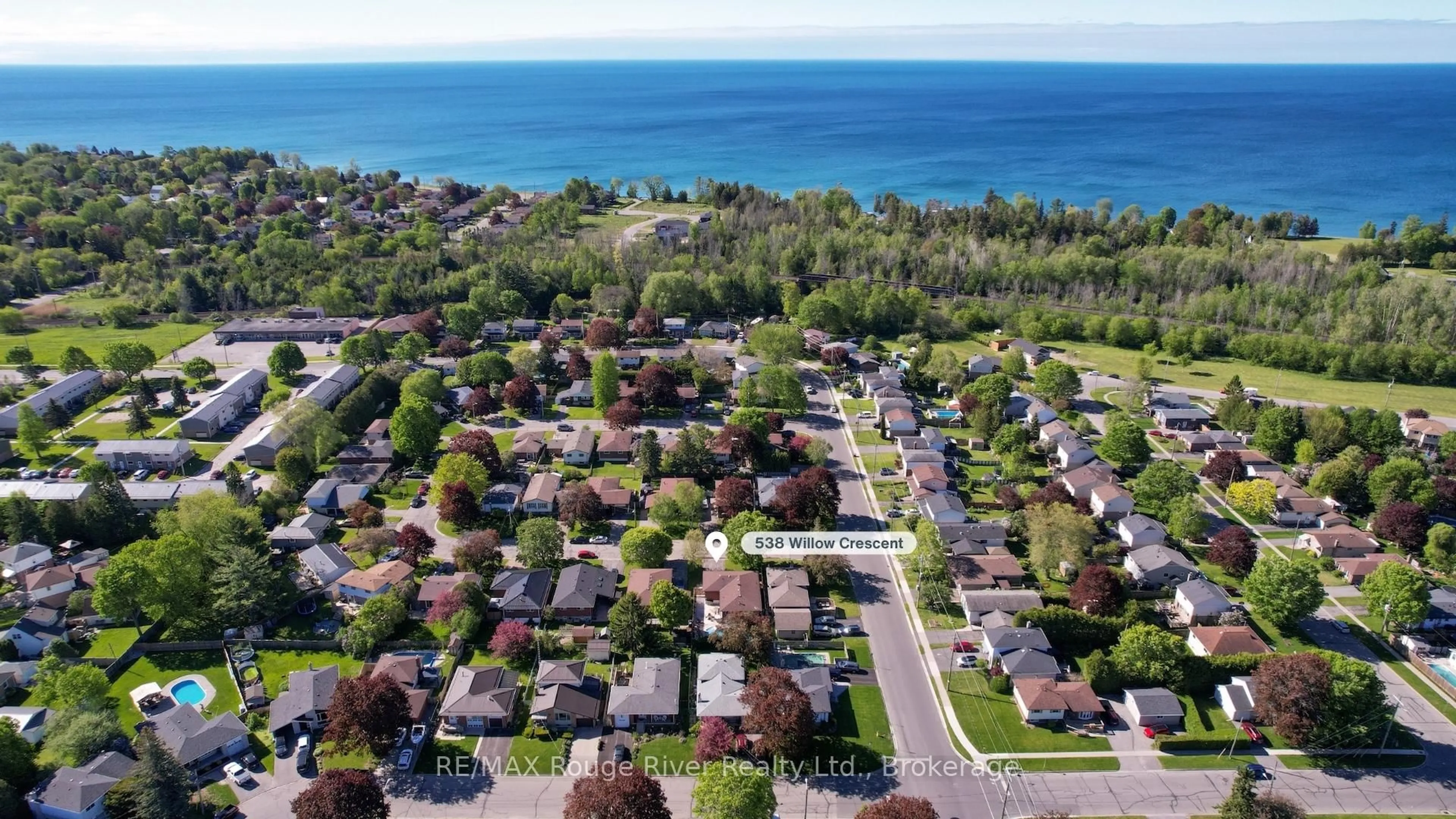 A pic from outside/outdoor area/front of a property/back of a property/a pic from drone, street for 538 Willow Cres, Cobourg Ontario K9A 2B3