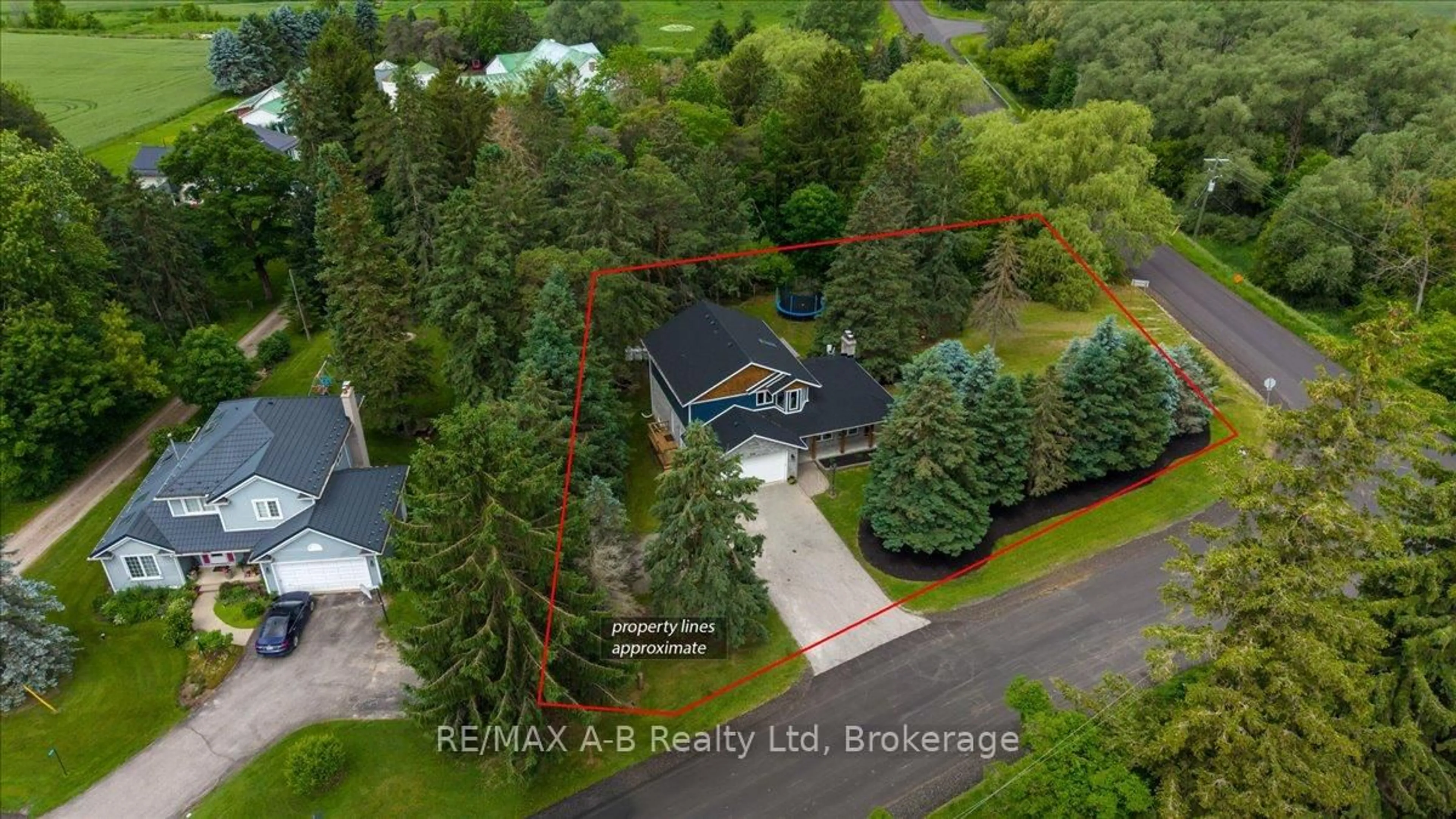 A pic from outside/outdoor area/front of a property/back of a property/a pic from drone, unknown for 5148 103 Rd, Perth East Ontario N0B 2T0