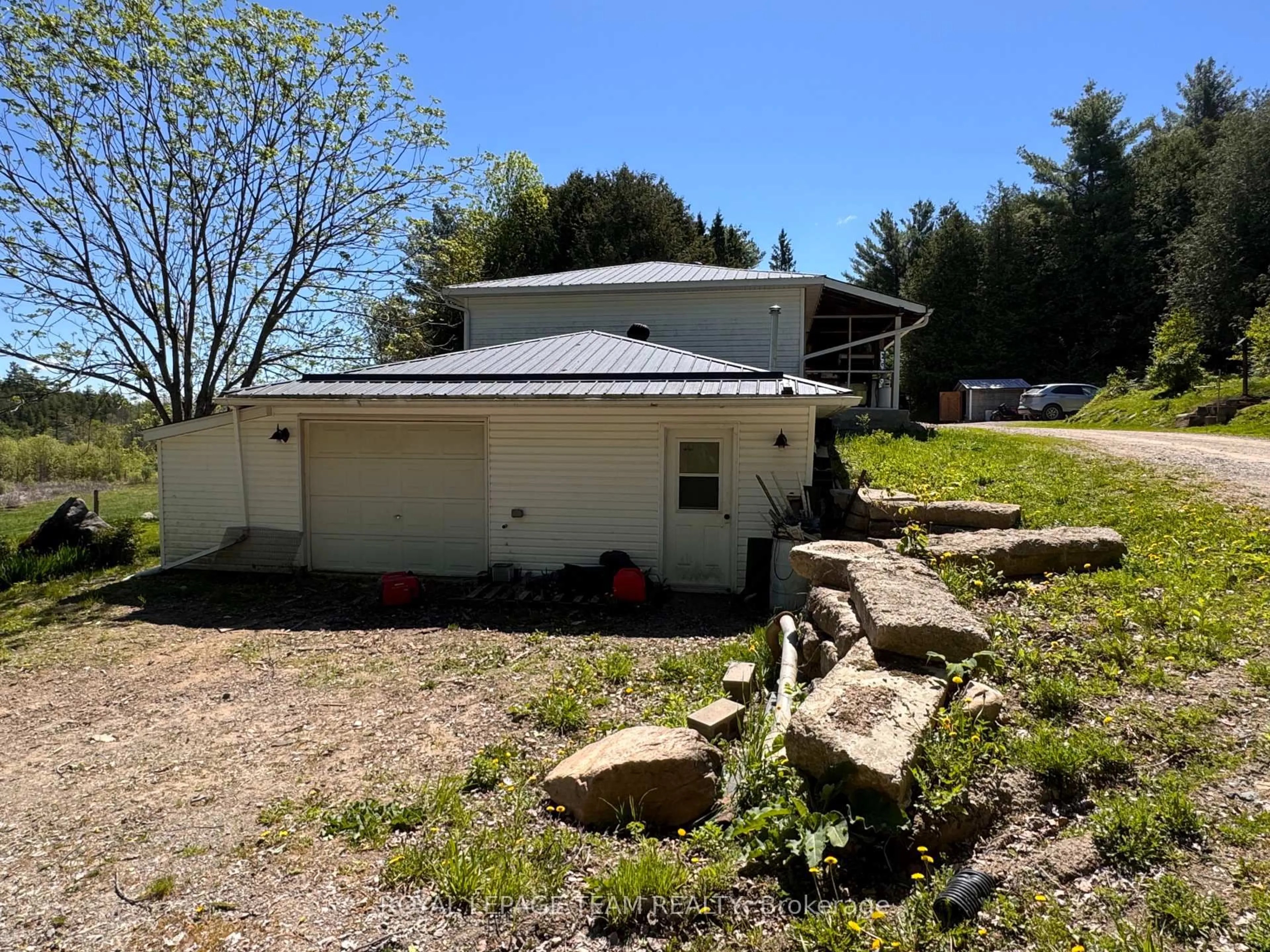 A pic from outside/outdoor area/front of a property/back of a property/a pic from drone, unknown for 20473 Highway 17 Highway, Cobden Ontario K0J 1K0