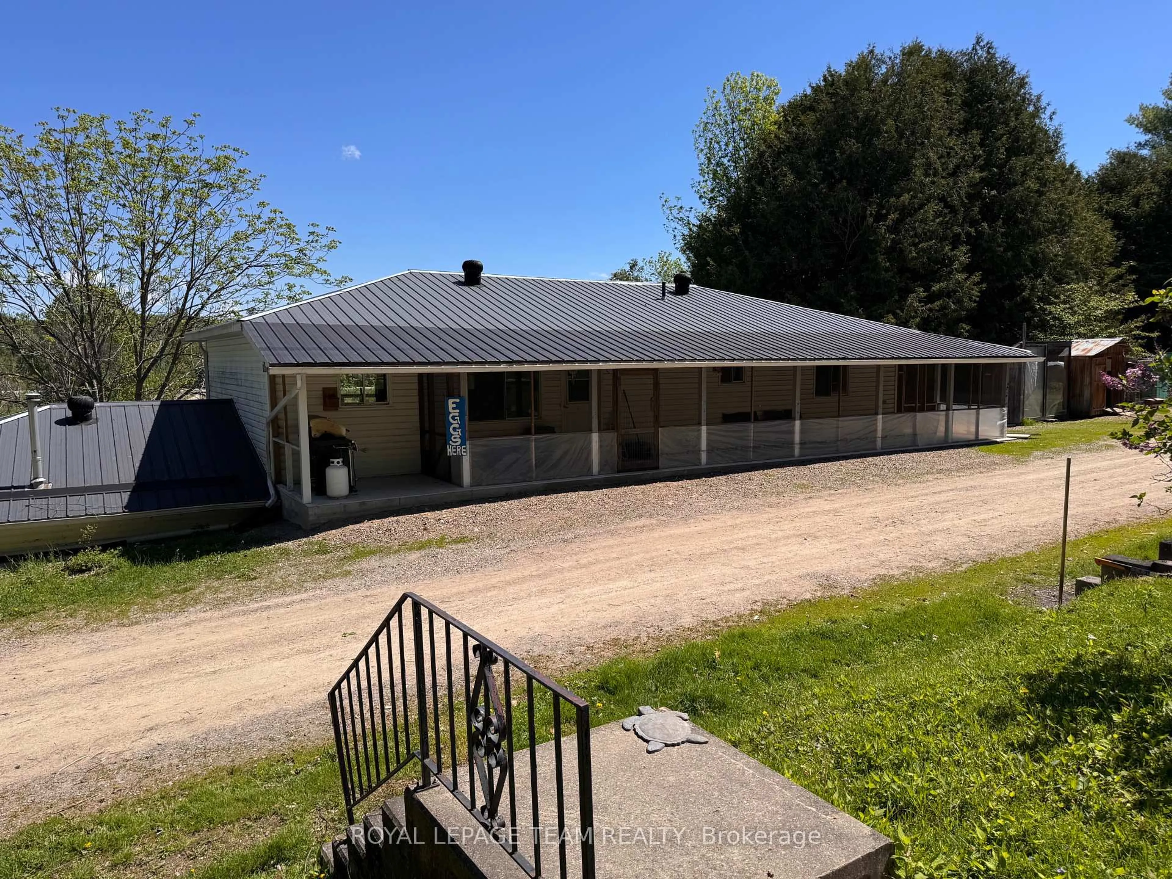 A pic from outside/outdoor area/front of a property/back of a property/a pic from drone, building for 20473 Highway 17 Highway, Cobden Ontario K0J 1K0