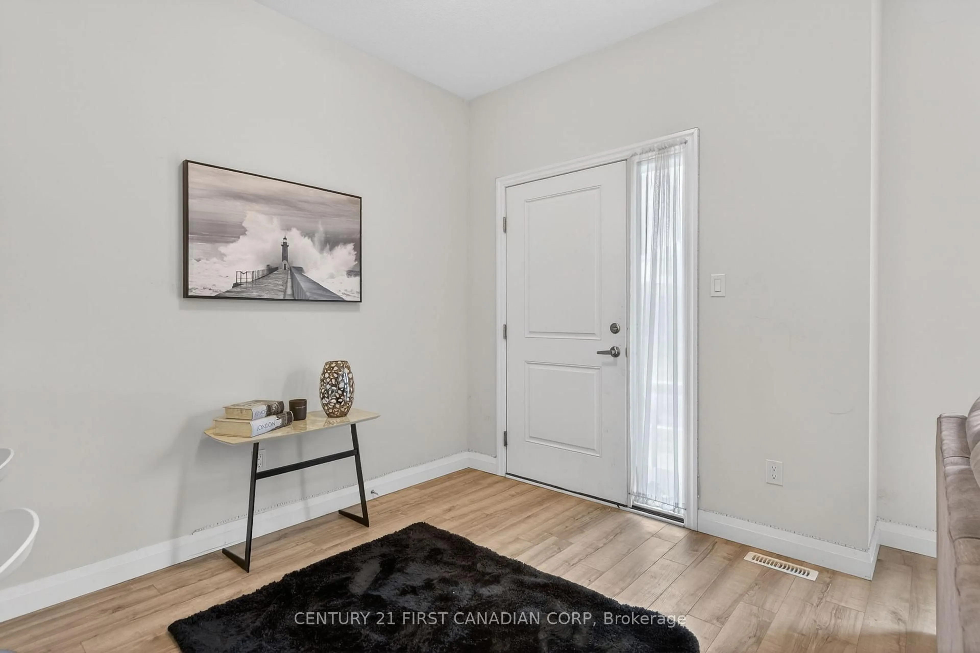 Indoor entryway for 807 Kleinburg Dr #9, London North Ontario N5X 0N6