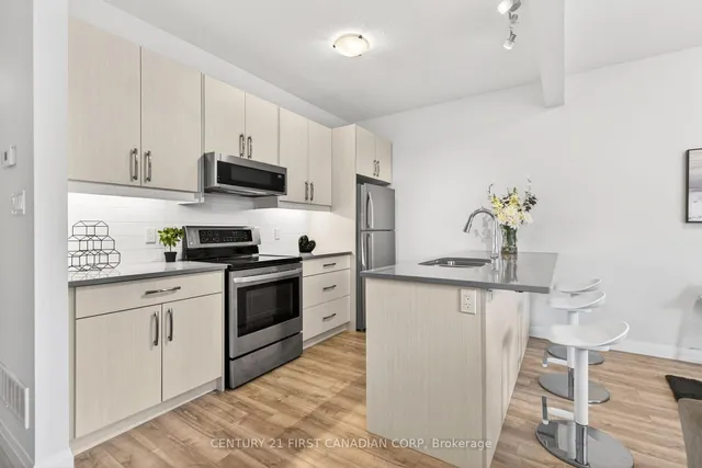 807 Kleinburg Dr #9, London North 5