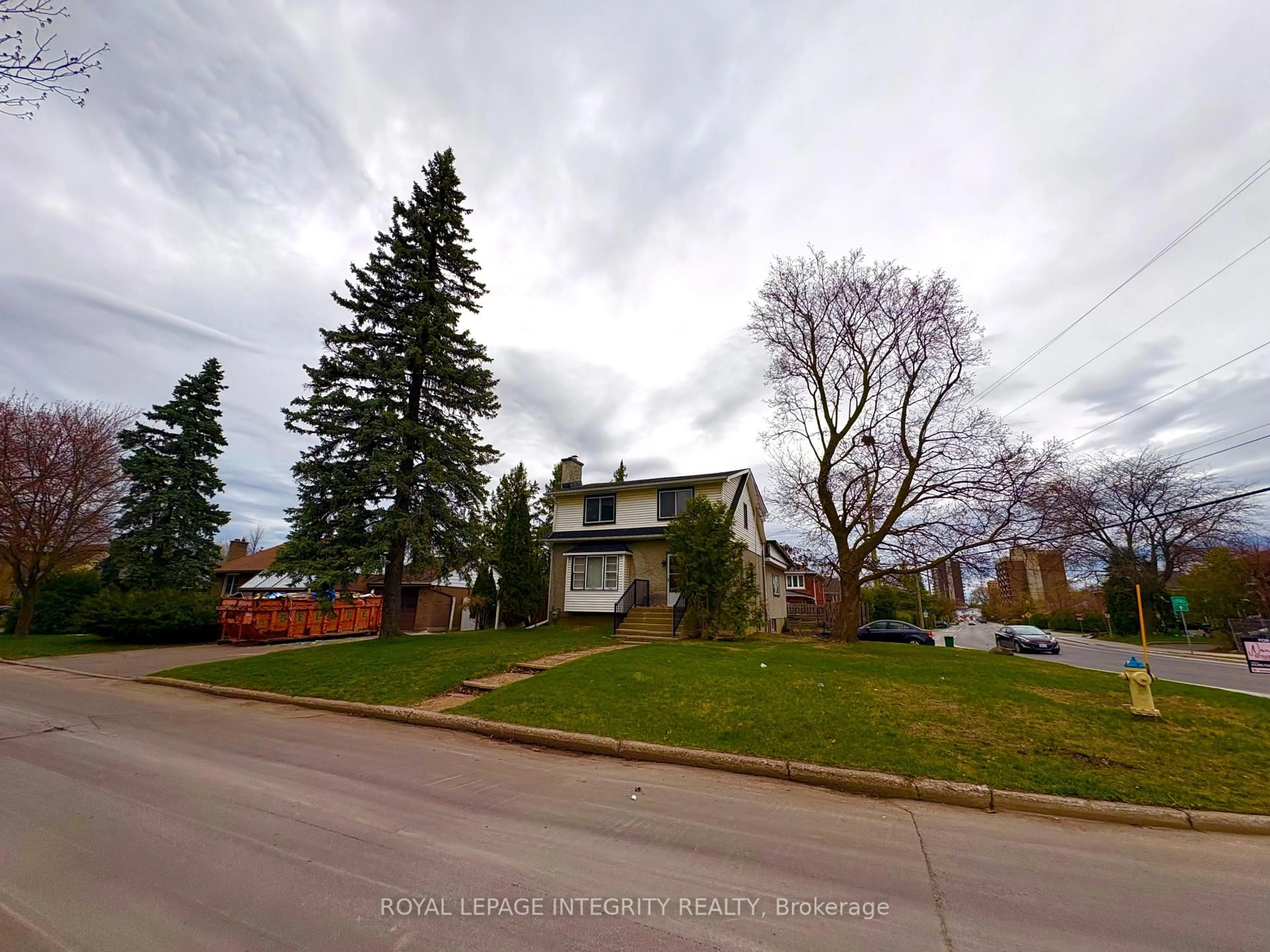 Unknown for 1085 Richard Ave, Ottawa Ontario K1H 8C3