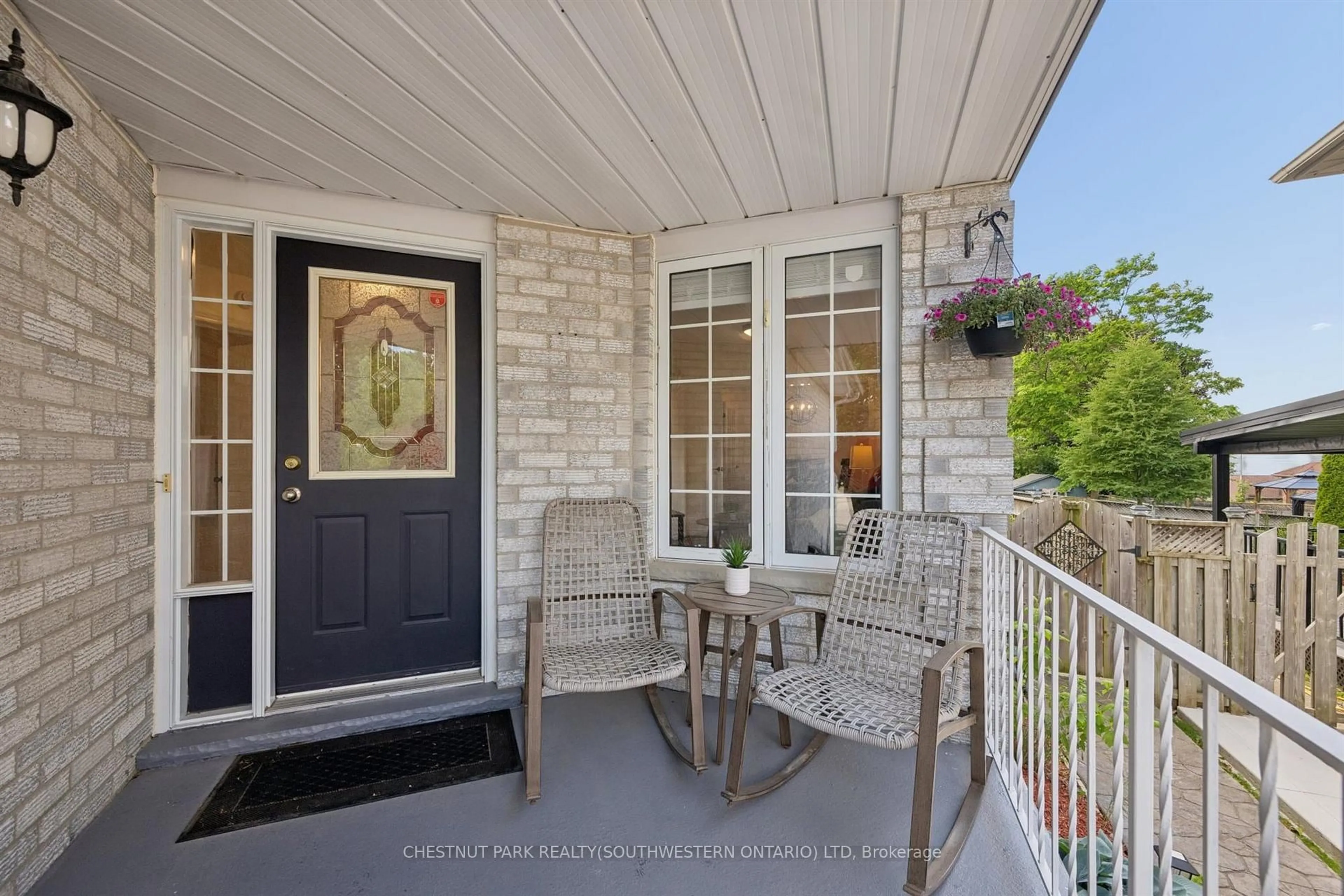 Patio, street for 44 Alderson Dr, Cambridge Ontario N3C 4C5