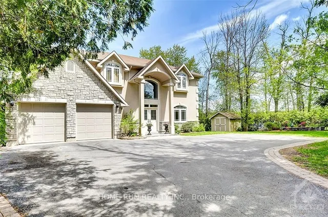 3 Winding Way, Ottawa 2