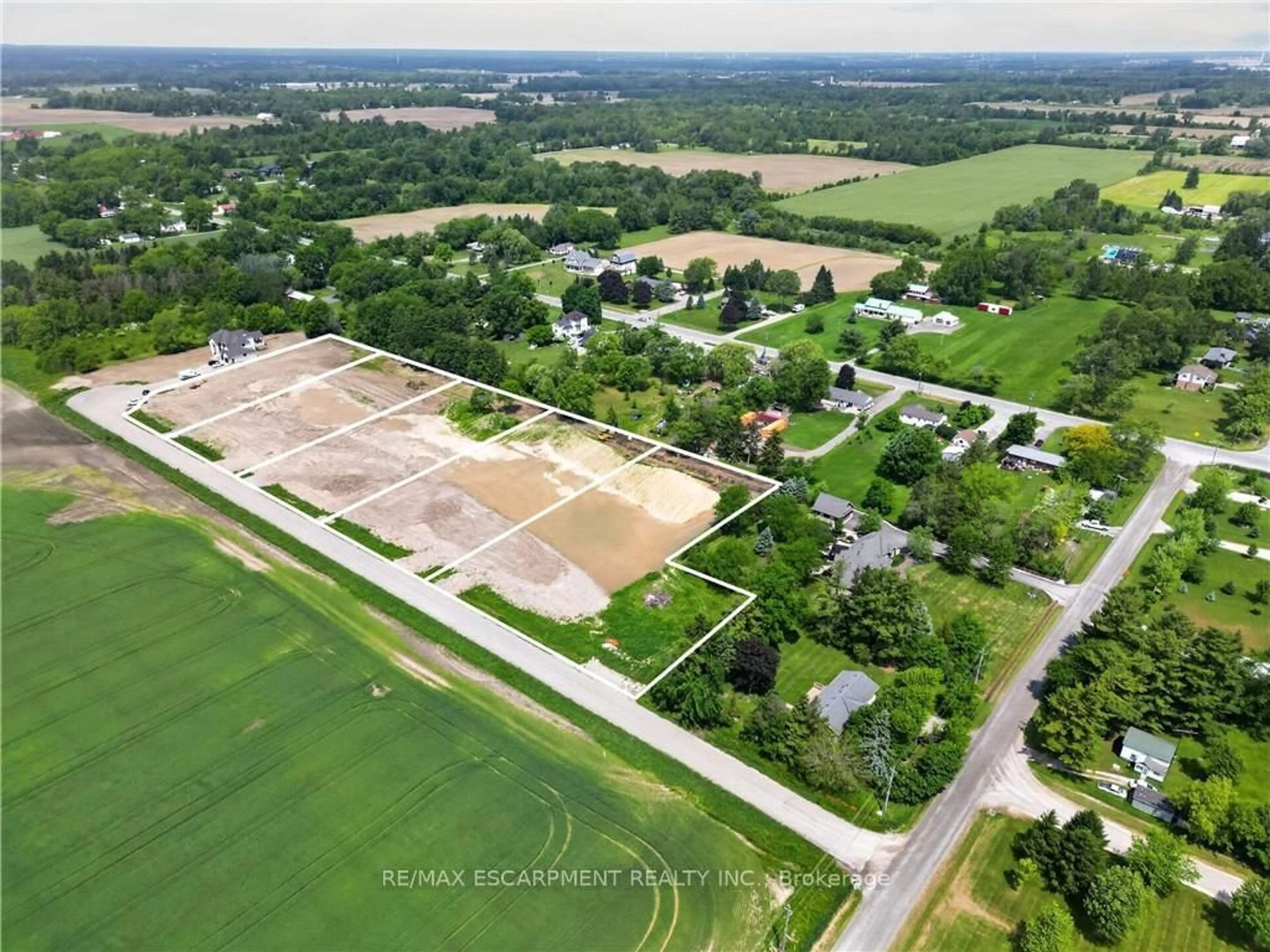 A pic from outside/outdoor area/front of a property/back of a property/a pic from drone, building for 43026 Bunz Lane #2, Wainfleet Ontario L0S 1V0