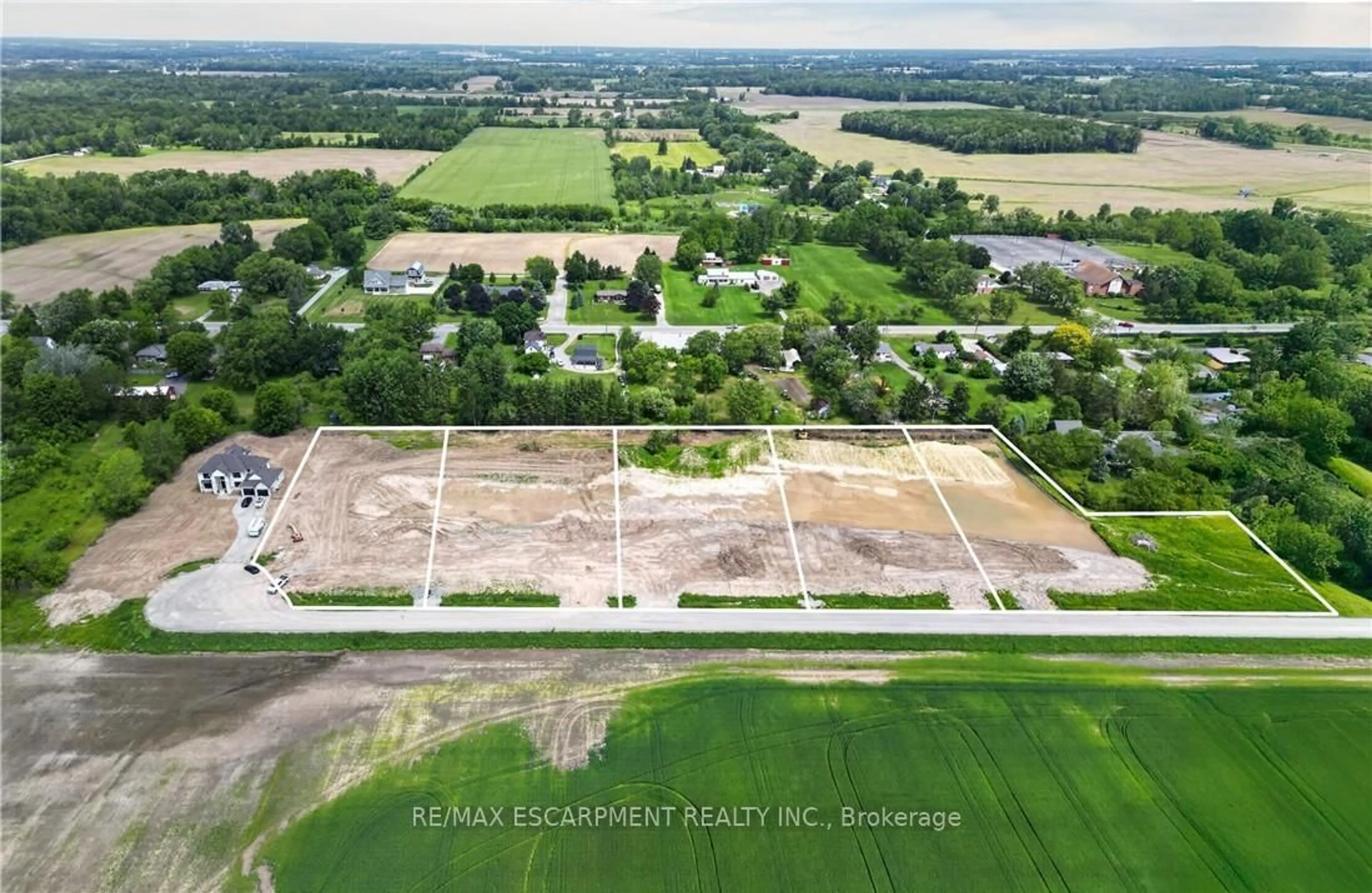 A pic from outside/outdoor area/front of a property/back of a property/a pic from drone, building for 43026 Bunz Lane #2, Wainfleet Ontario L0S 1V0