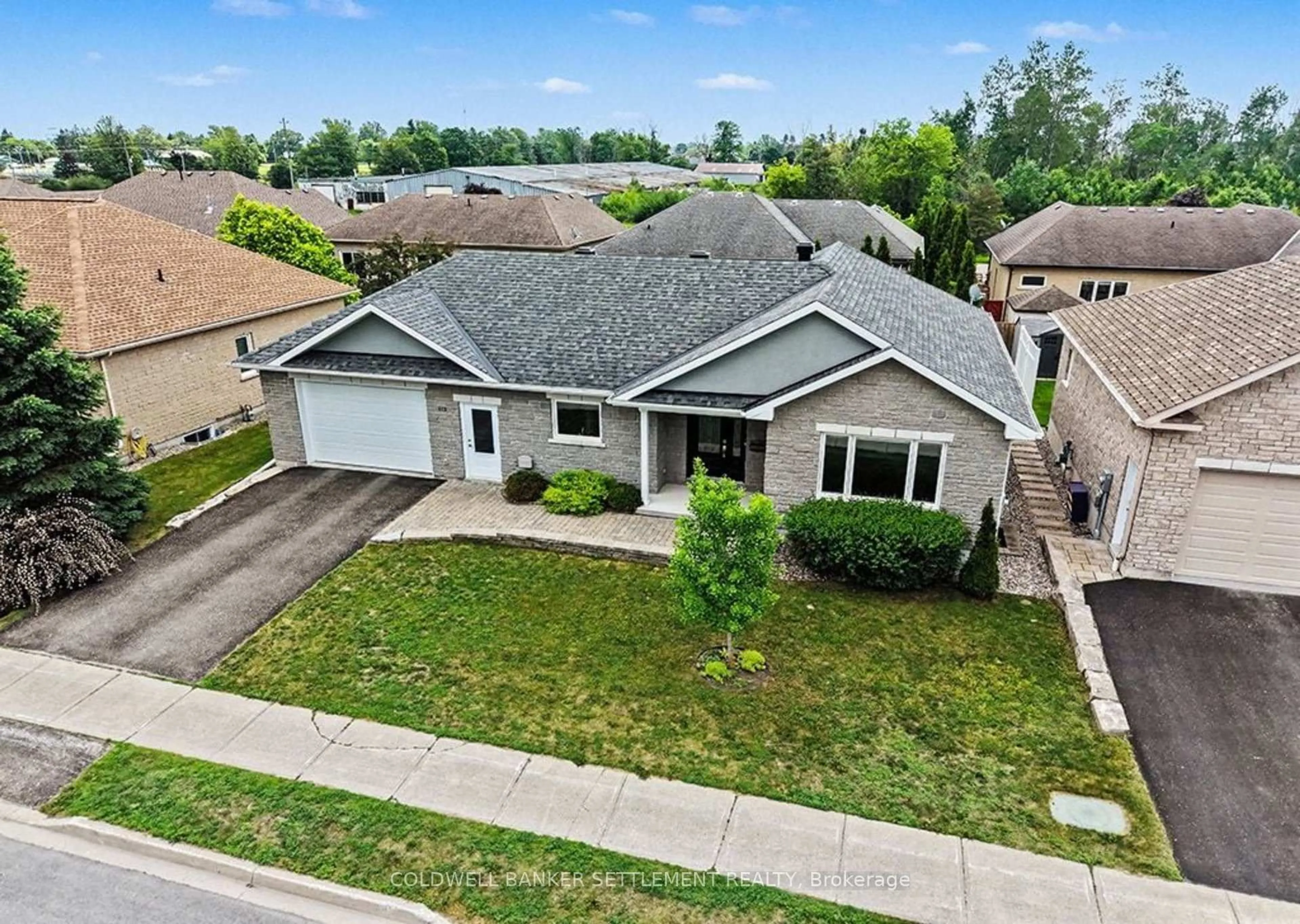 A pic from outside/outdoor area/front of a property/back of a property/a pic from drone, street for 112 Mac Campbell Dr, Perth Ontario K7H 0A3