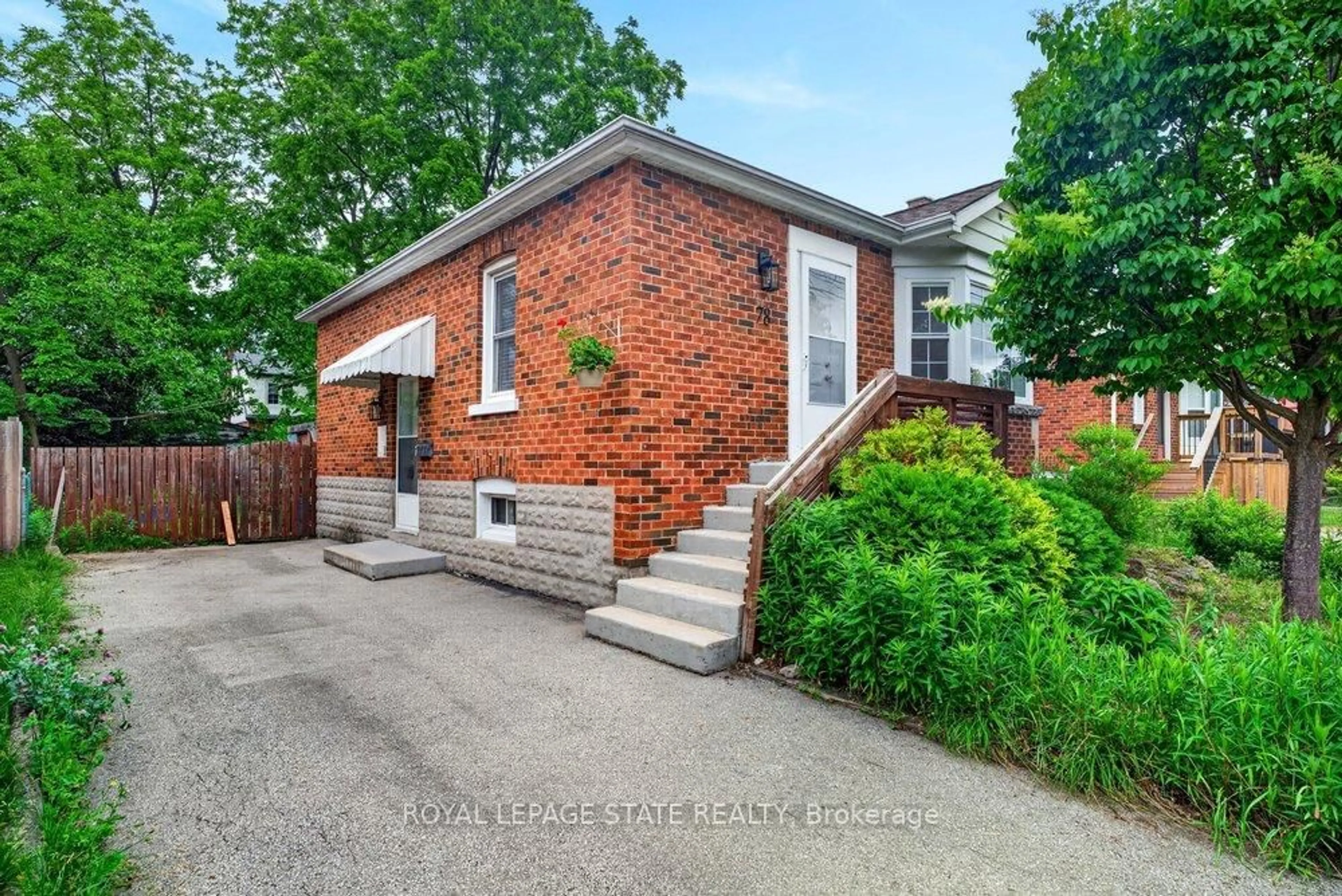 Home with brick exterior material, street for 78 East 14th St, Hamilton Ontario L9A 4B5