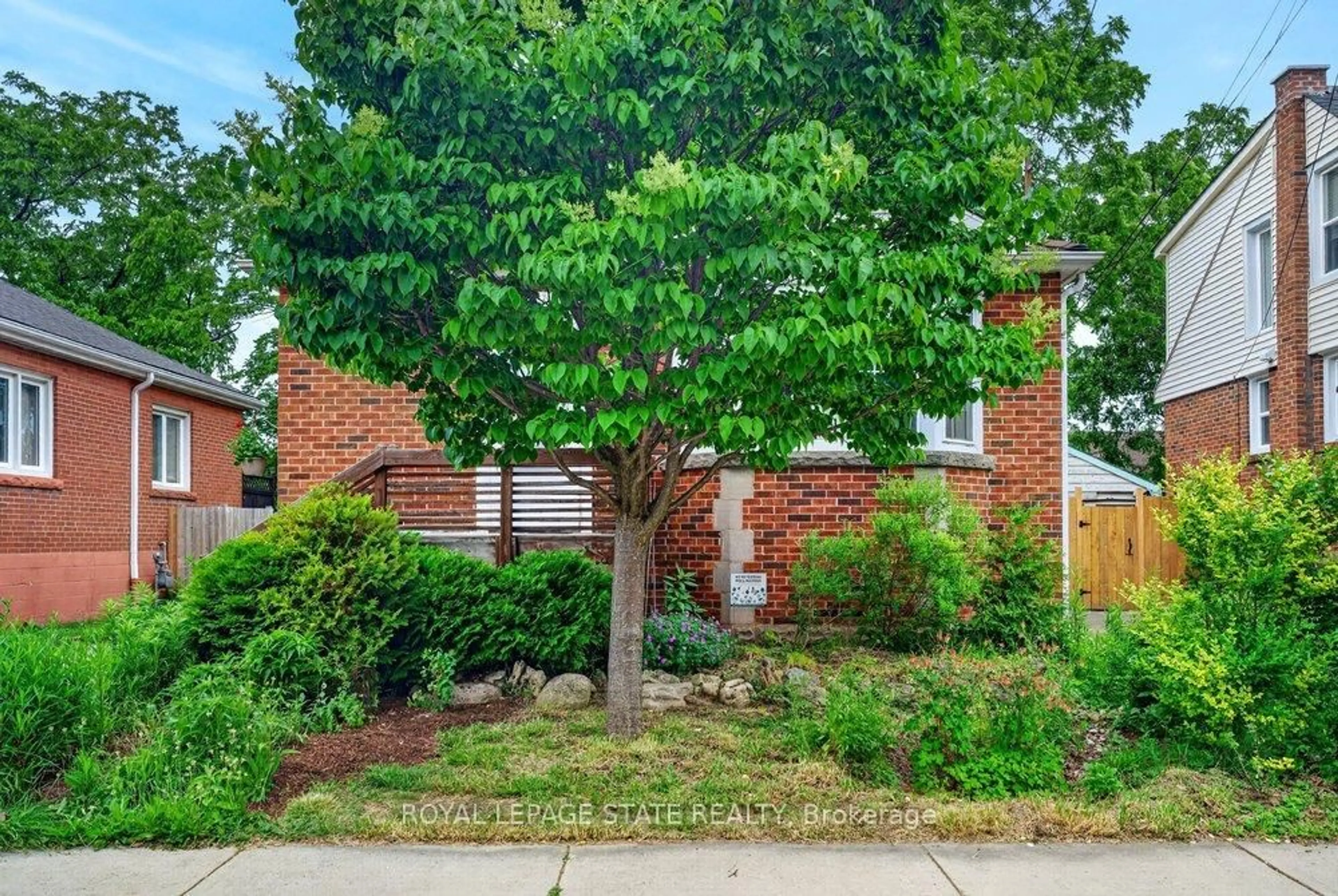 Home with brick exterior material, street for 78 East 14th St, Hamilton Ontario L9A 4B5