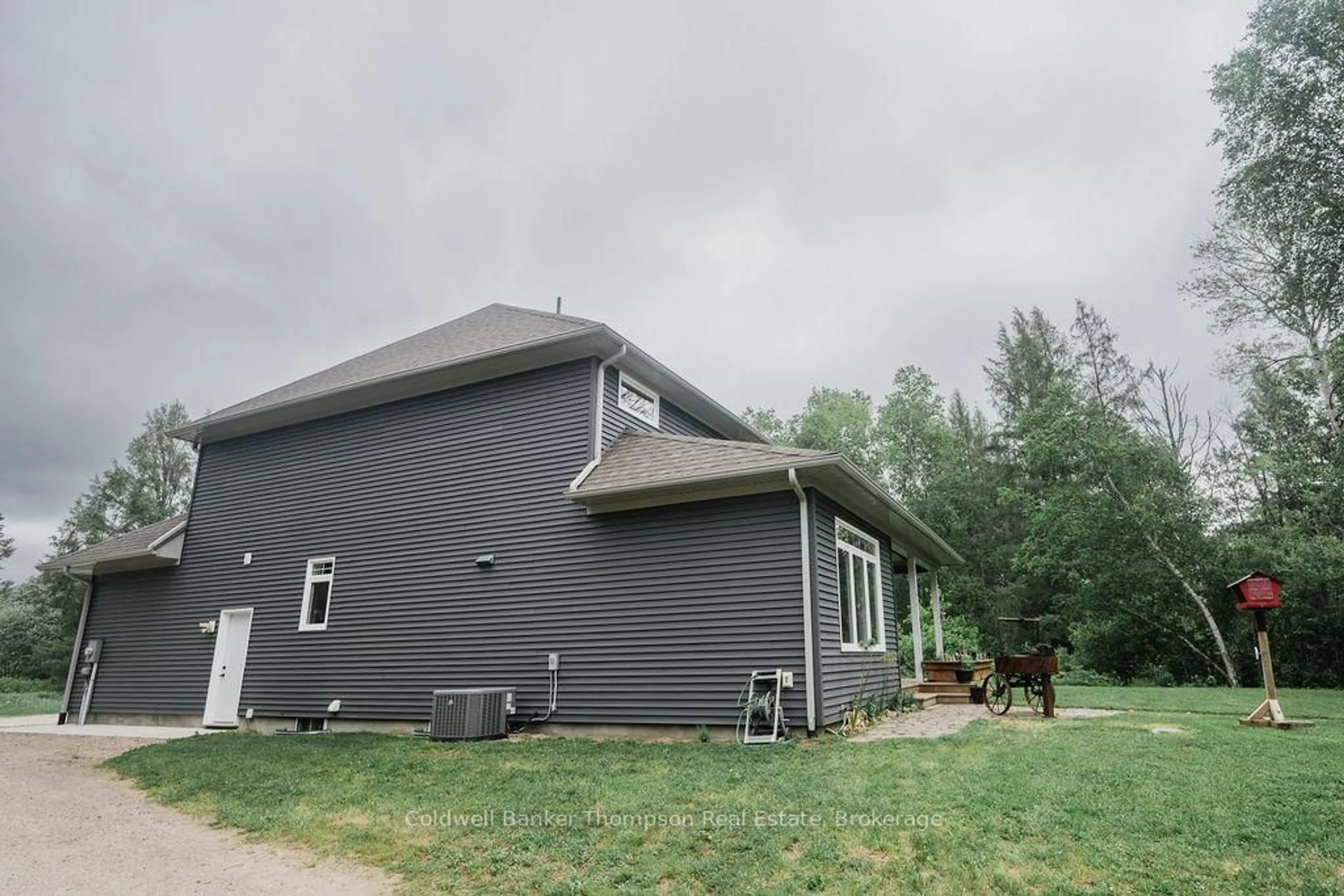 Unknown for 39 Riverside Ave, South River Ontario P0A 1X0