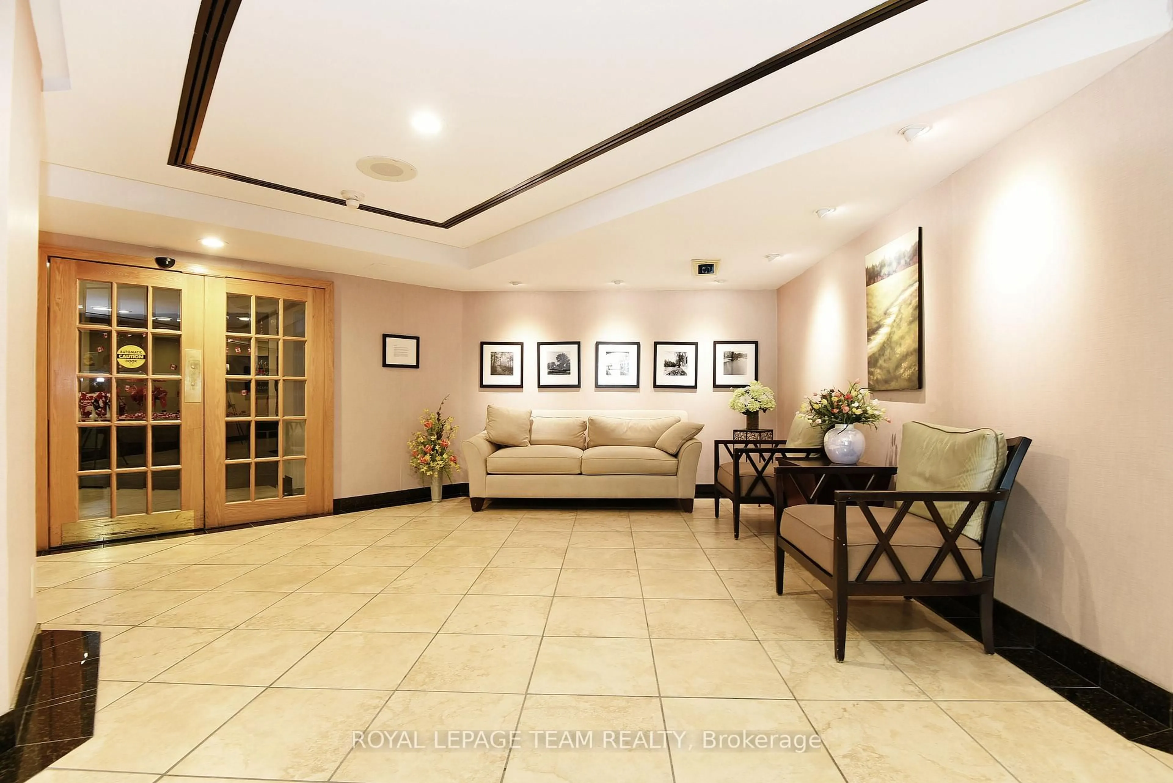 Lobby for 80 SANDCASTLE Dr #415, Ottawa Ontario K2H 9E7