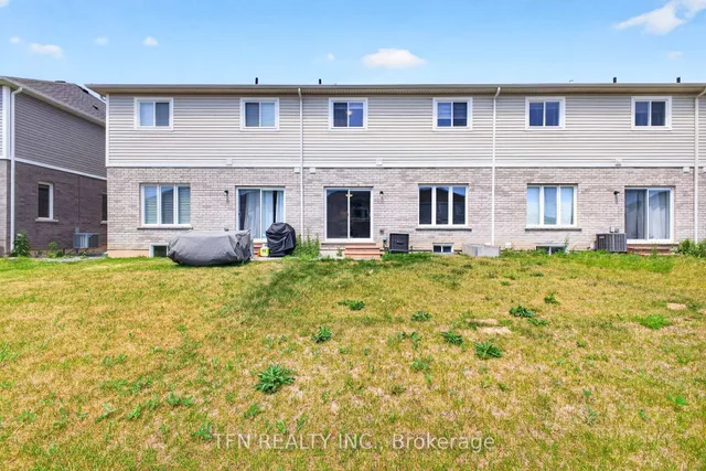 245 Bur Oak Dr, Thorold 5
